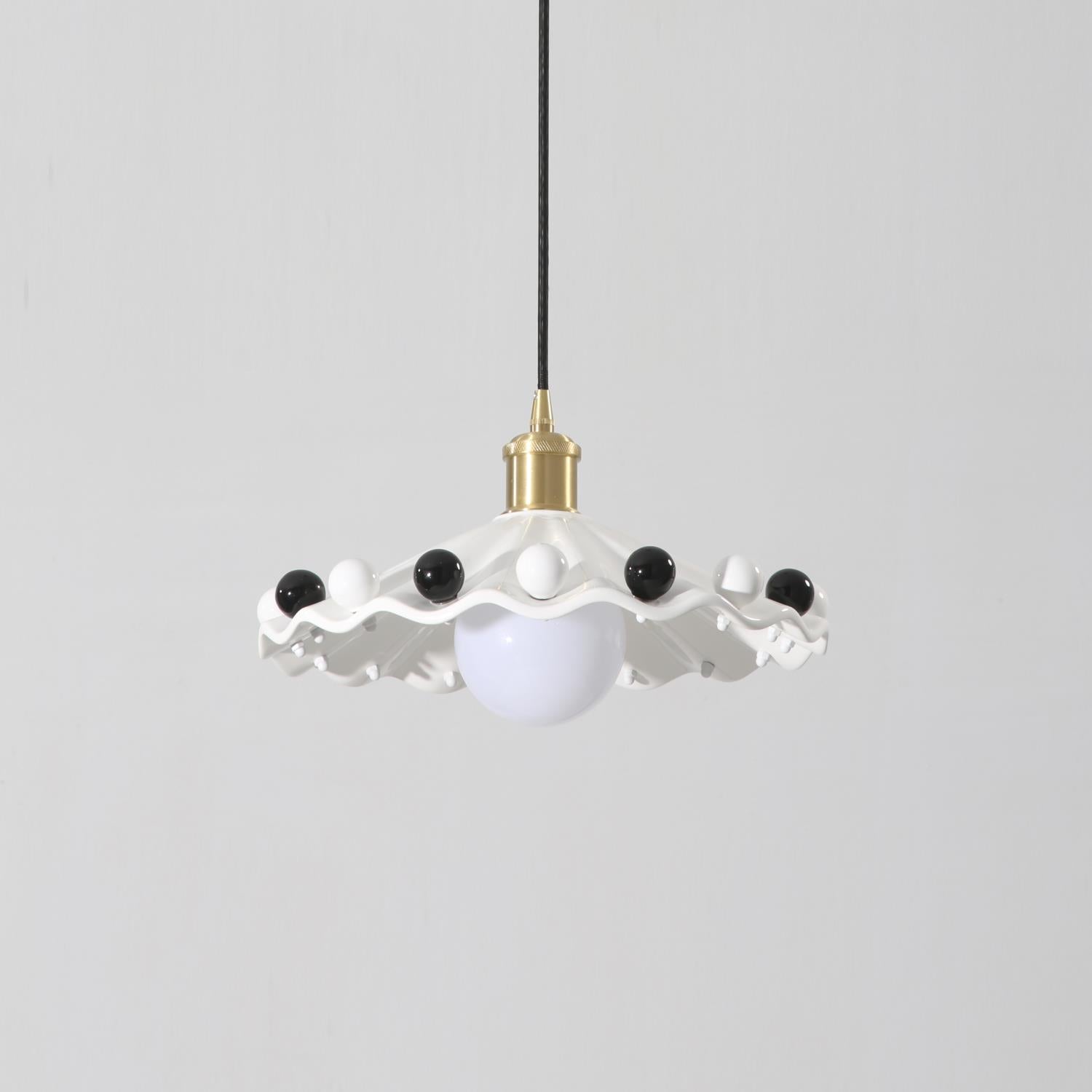 Pixen Wavy Ceramic Shade Pendant Lamp - Neutralighting