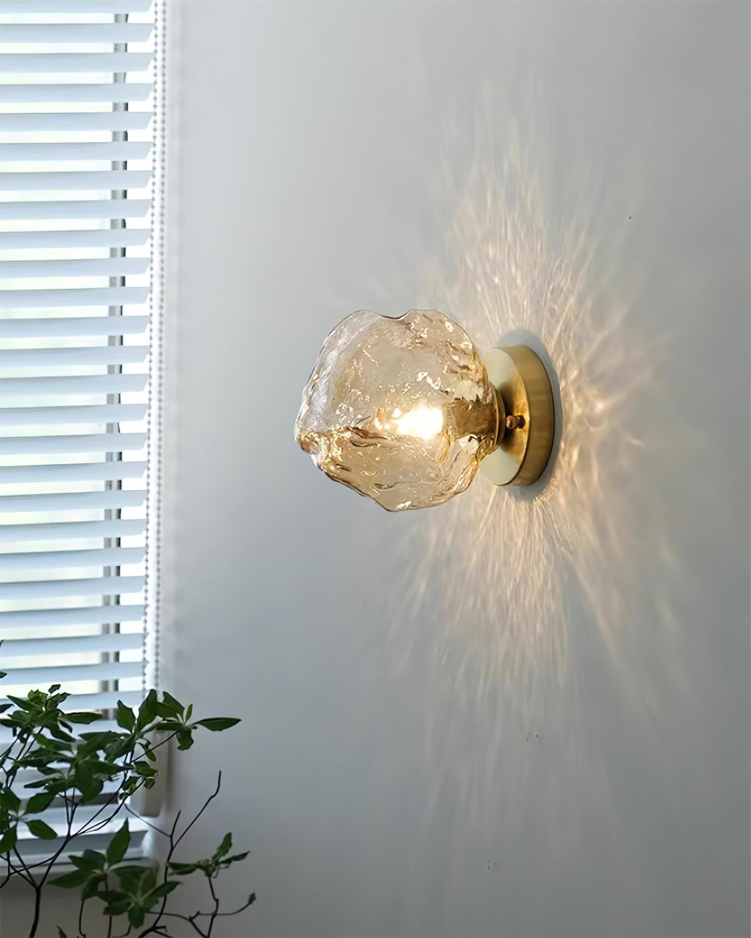 Gavli Textured Amber Glass Wall Lamp - Neutralighting