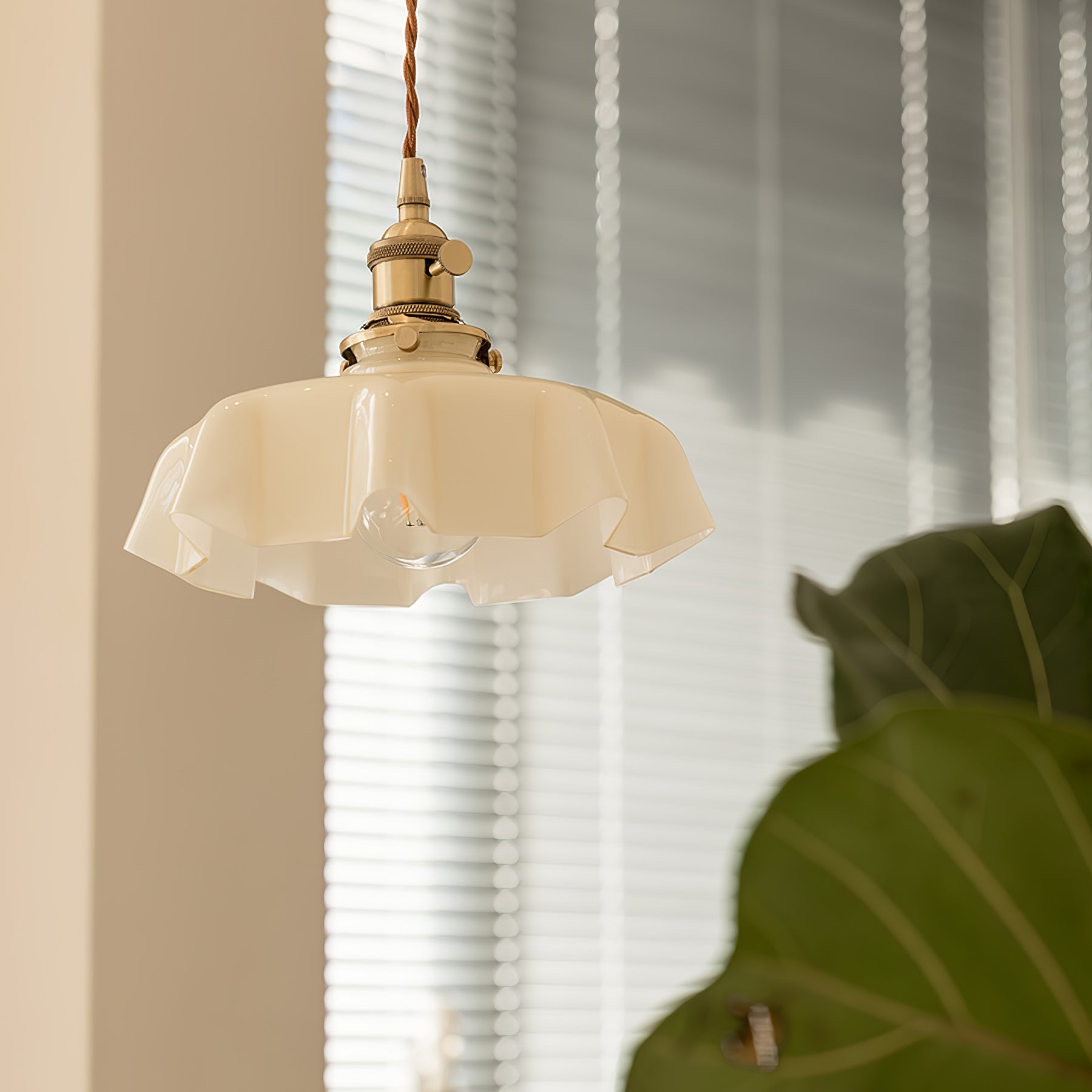 Civen Farmhouse Ruffled Pendant Light - Neutralighting