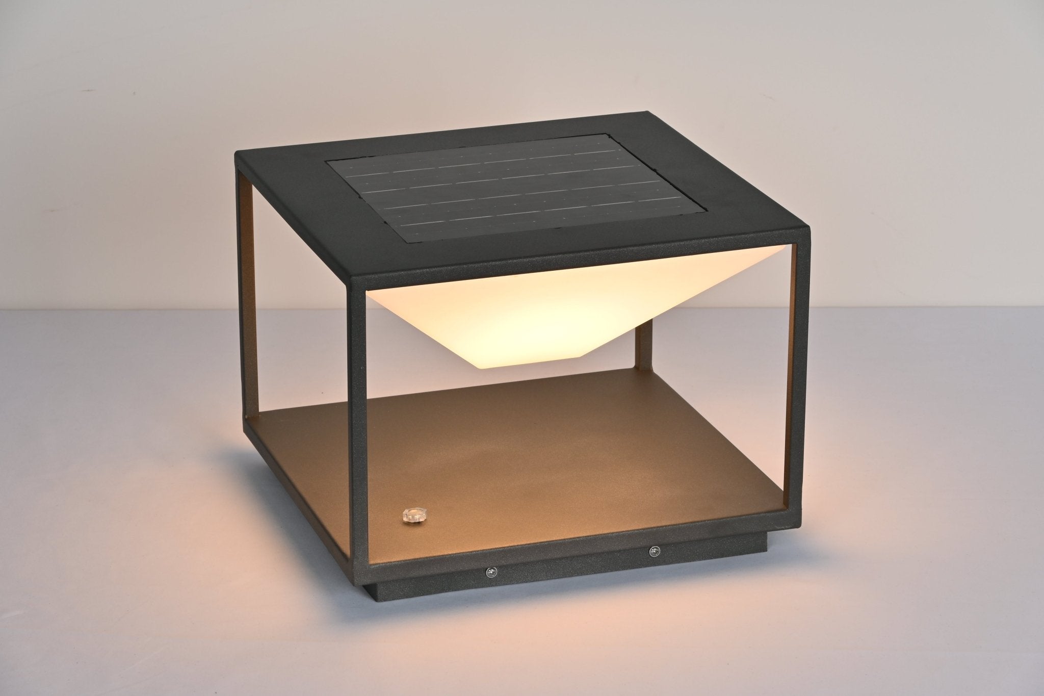 Ray Geo Frame Solar Outdoor Light - Neutralighting