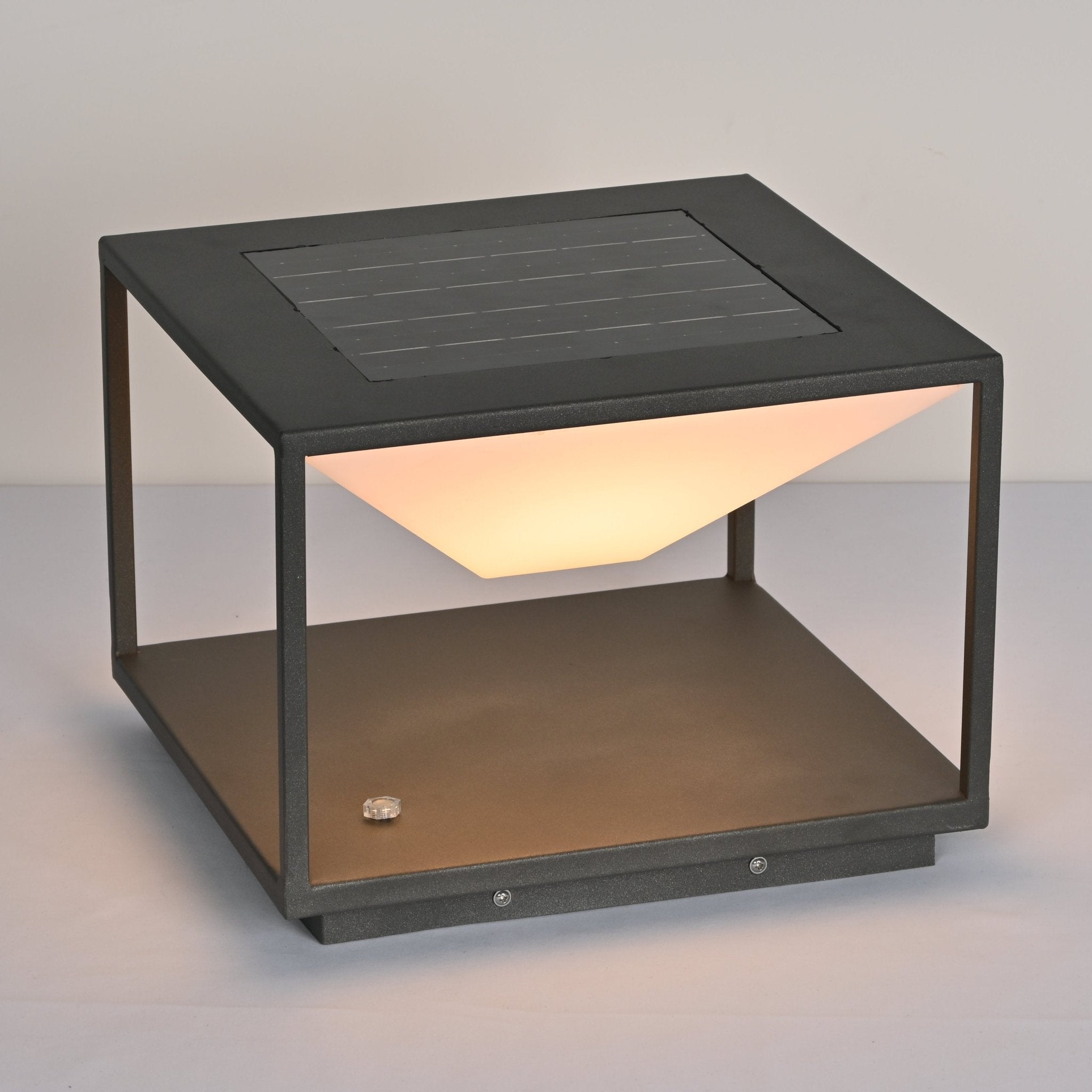 Ray Geo Frame Solar Outdoor Light - Neutralighting