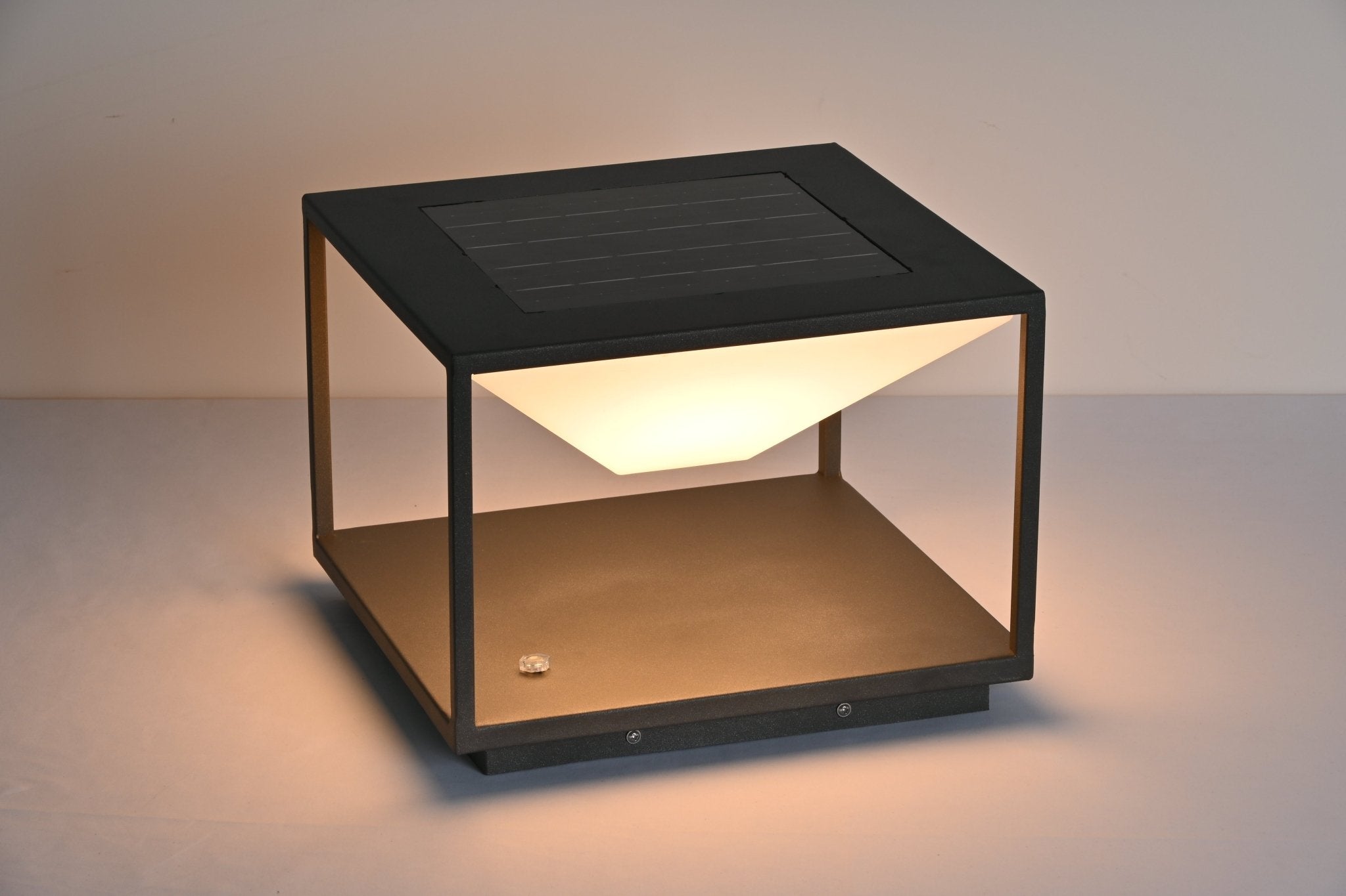 Ray Geo Frame Solar Outdoor Light - Neutralighting