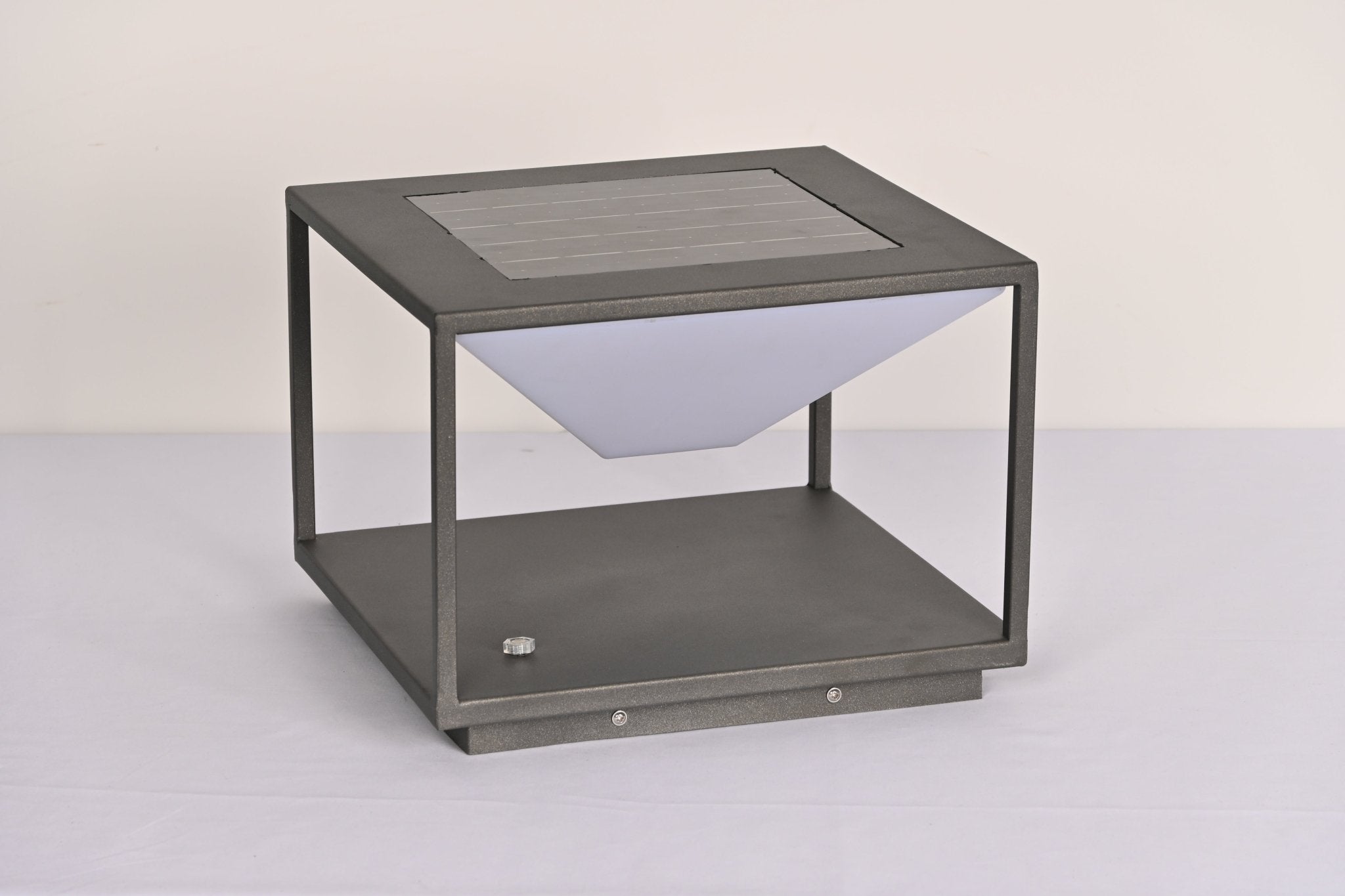 Ray Geo Frame Solar Outdoor Light - Neutralighting