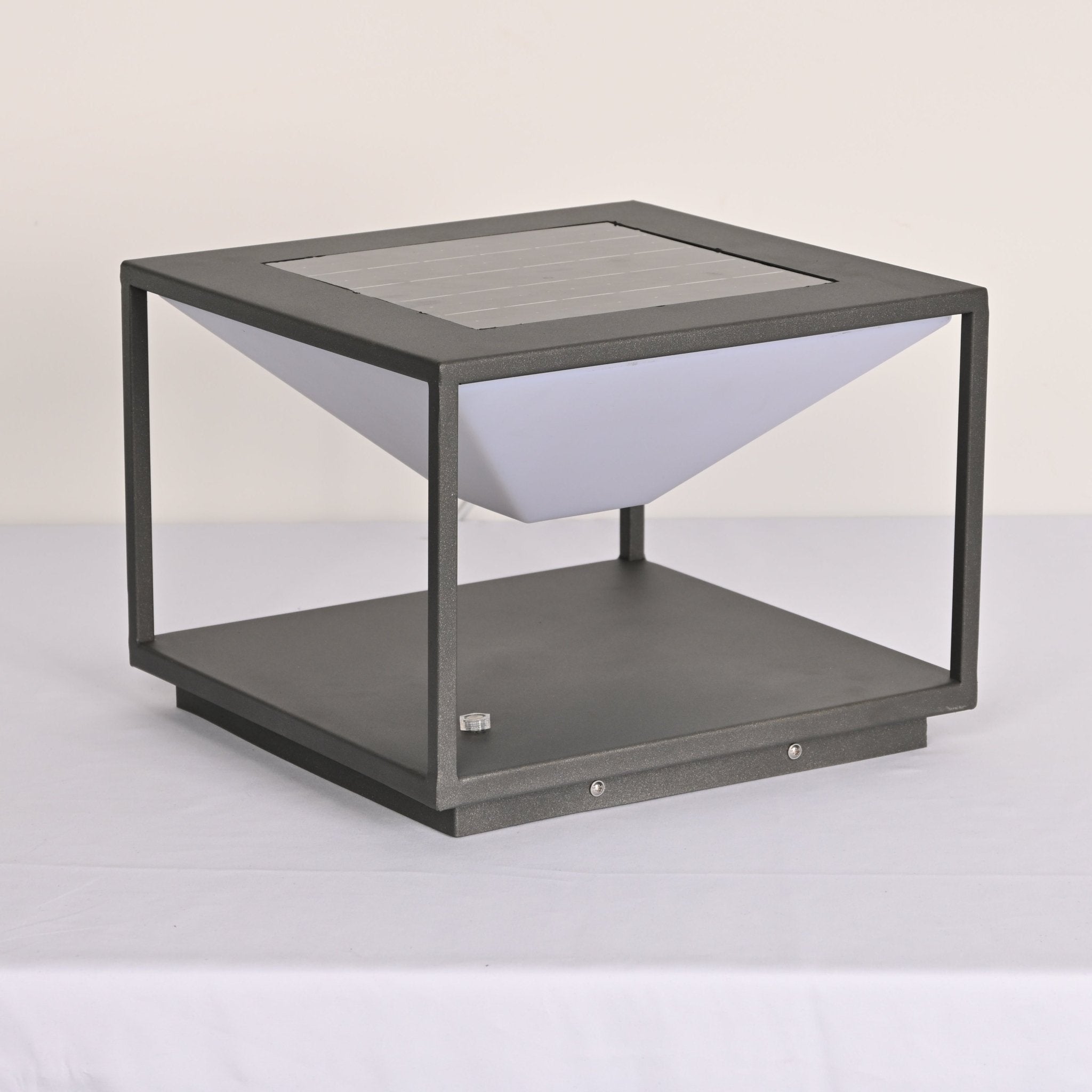 Ray Geo Frame Solar Outdoor Light - Neutralighting