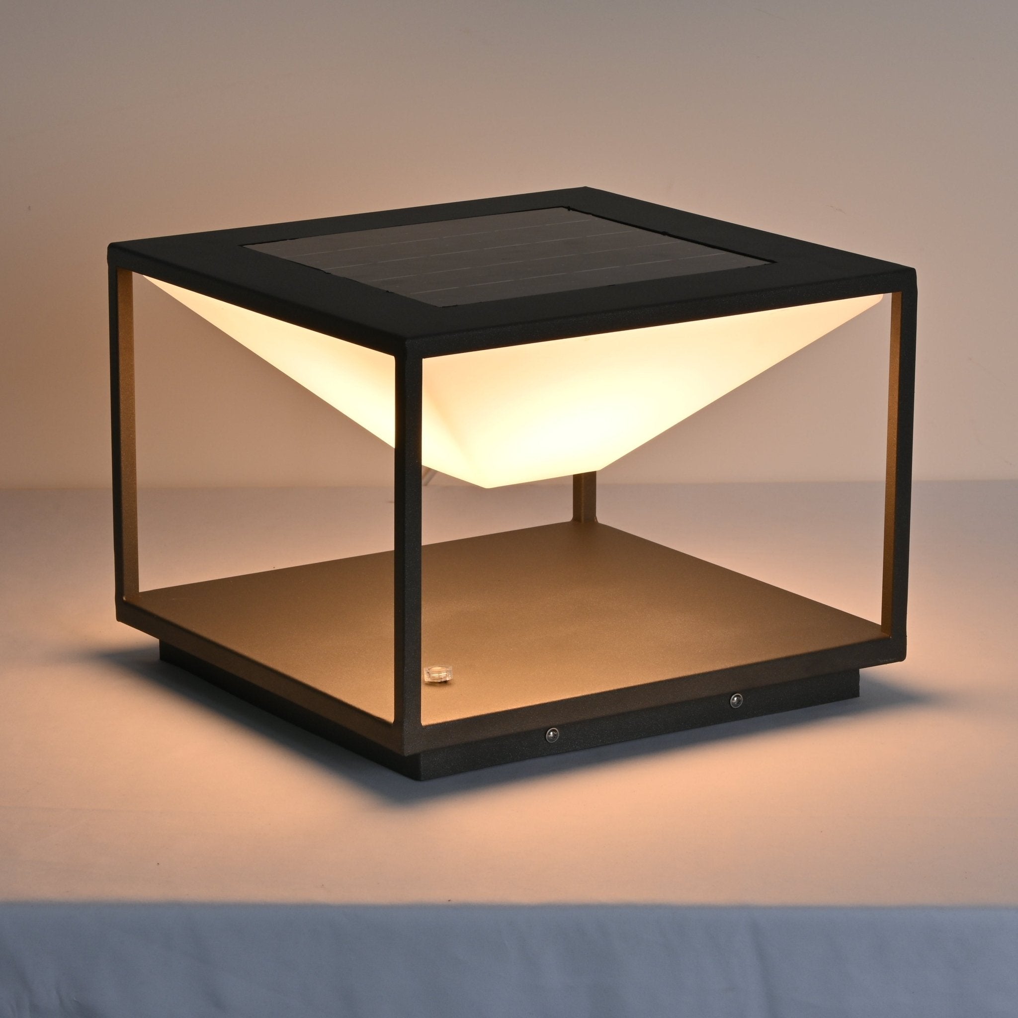 Ray Geo Frame Solar Outdoor Light - Neutralighting