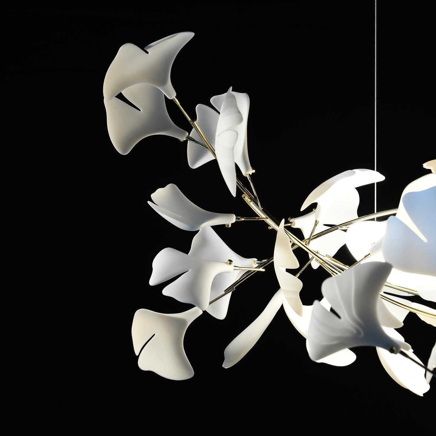 Chandelier White Ceramic Ginkgo Petals U - Neutralighting