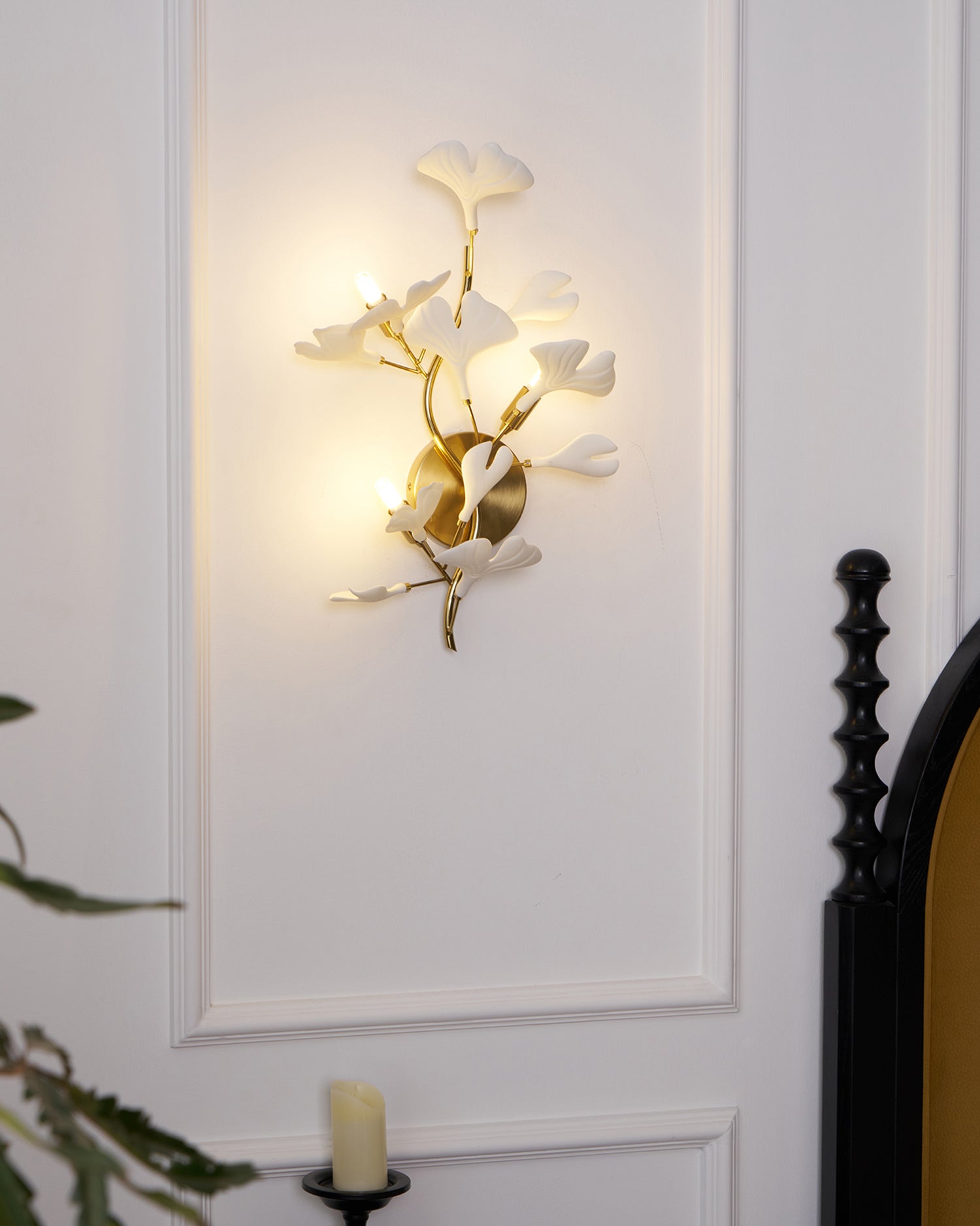 Wall Lamp Gingko Ceramic Petal Shades Gold Art Nouveau - Neutralighting