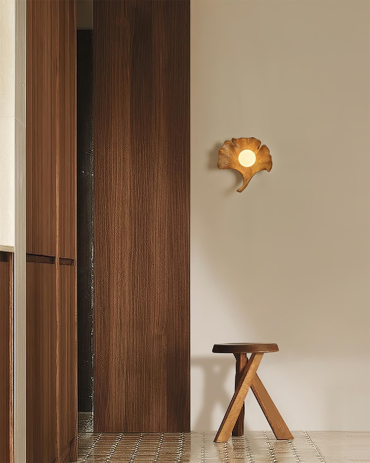 Olivia Ginkgo Leaf Shape Wall Lamp - Neutralighting