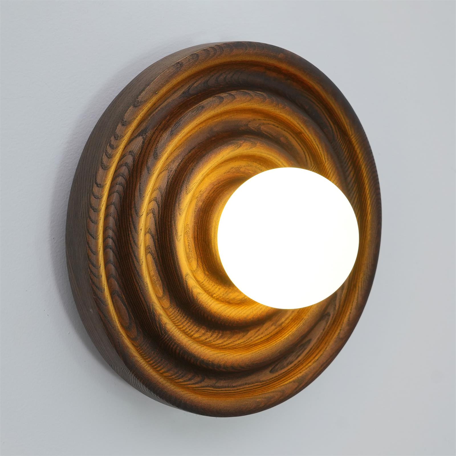 Wall Lamp Ripple with Ash Wood Body and Glass Globe Shade - Neutralighting