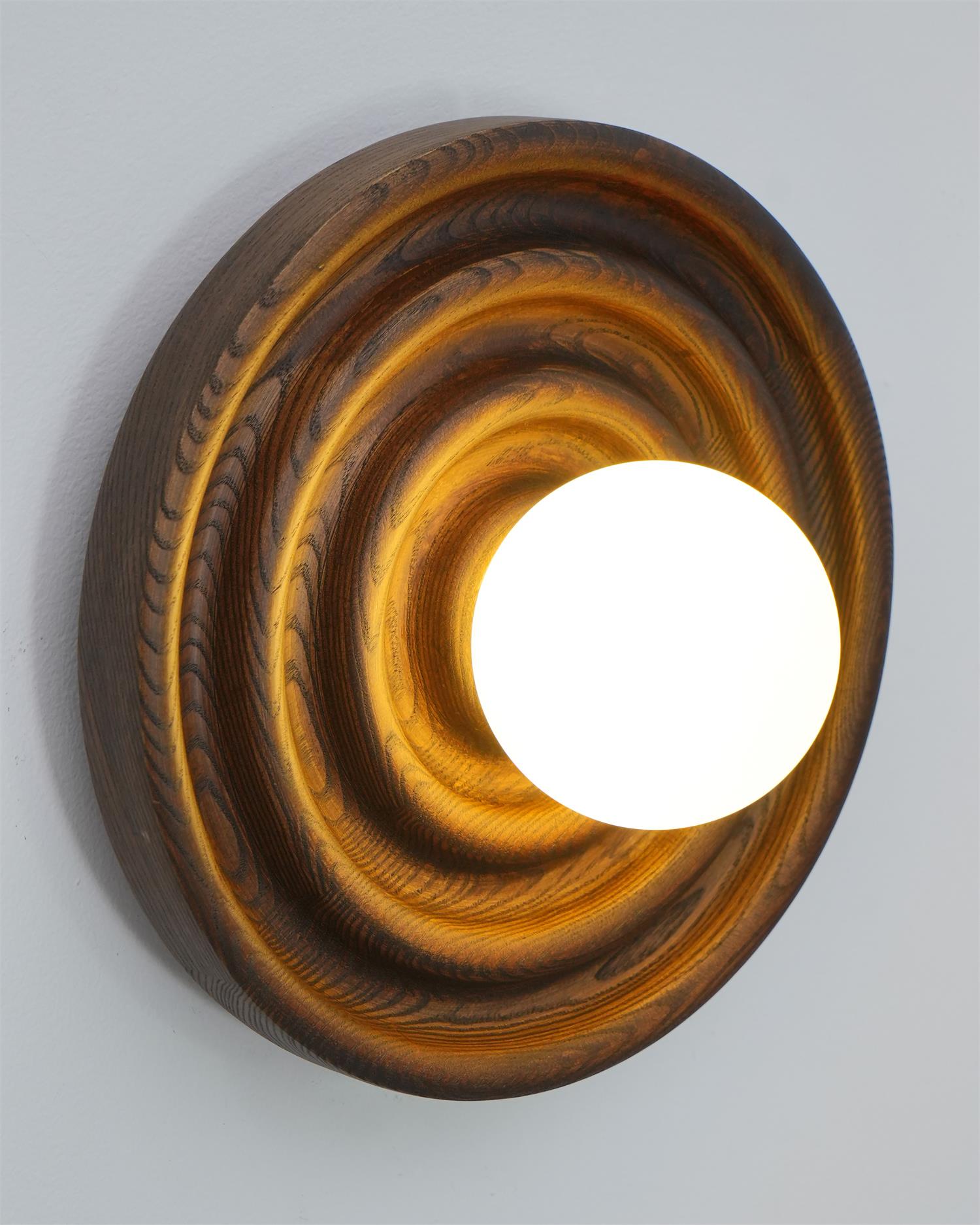 Wall Lamp Ripple with Ash Wood Body and Glass Globe Shade - Neutralighting