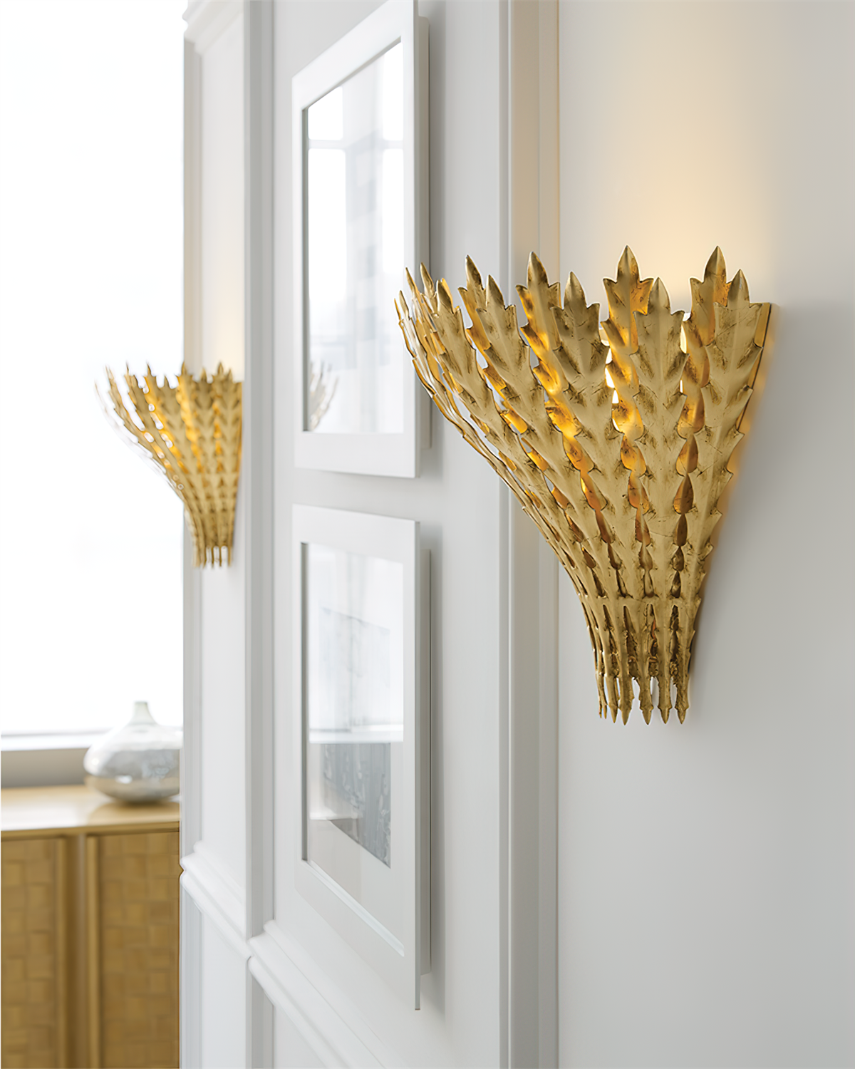 Wall Light Handmade Leaf Motif Metal Body Elegant Sconce - Neutralighting
