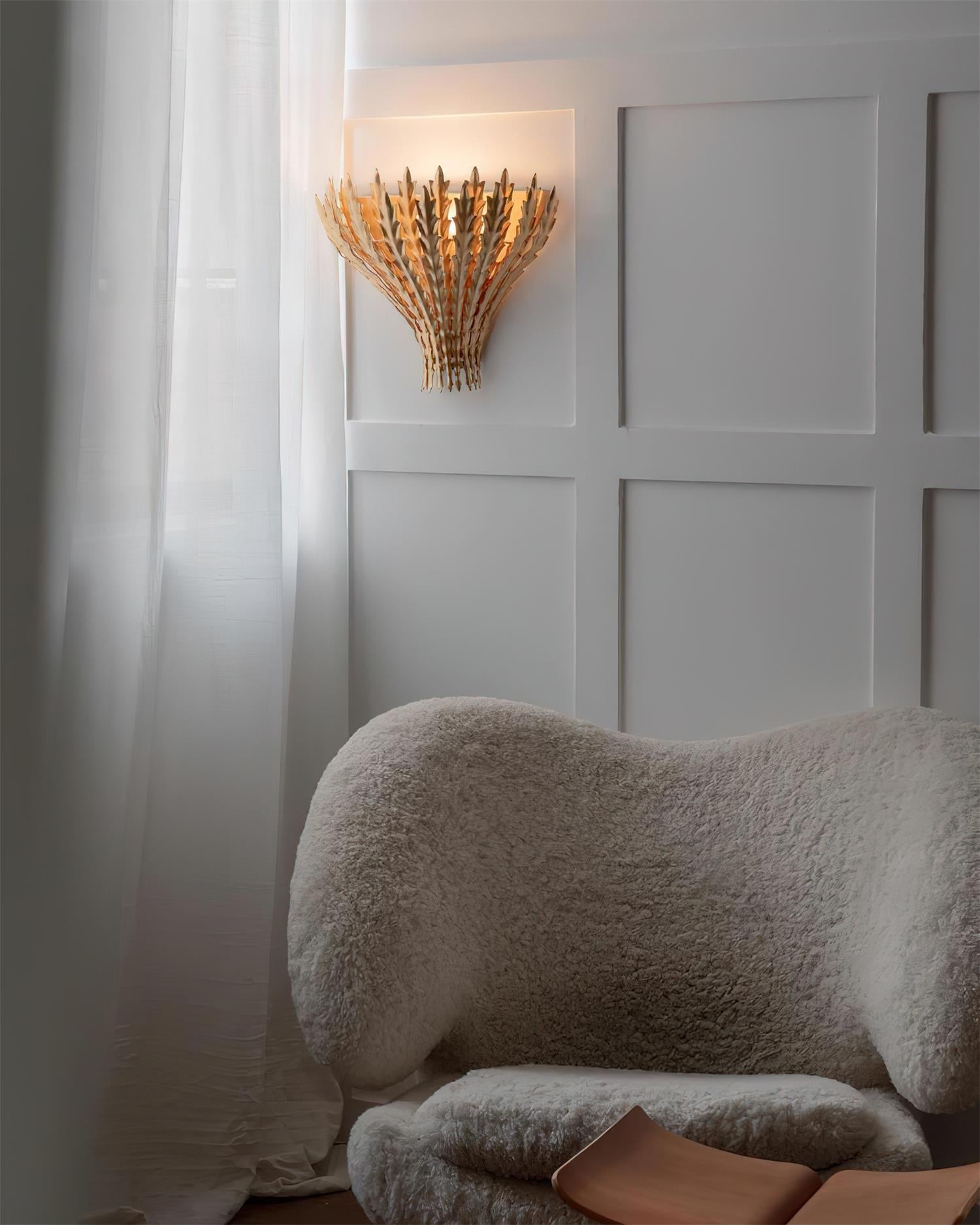 Wall Light Handmade Leaf Motif Metal Body Elegant Sconce - Neutralighting