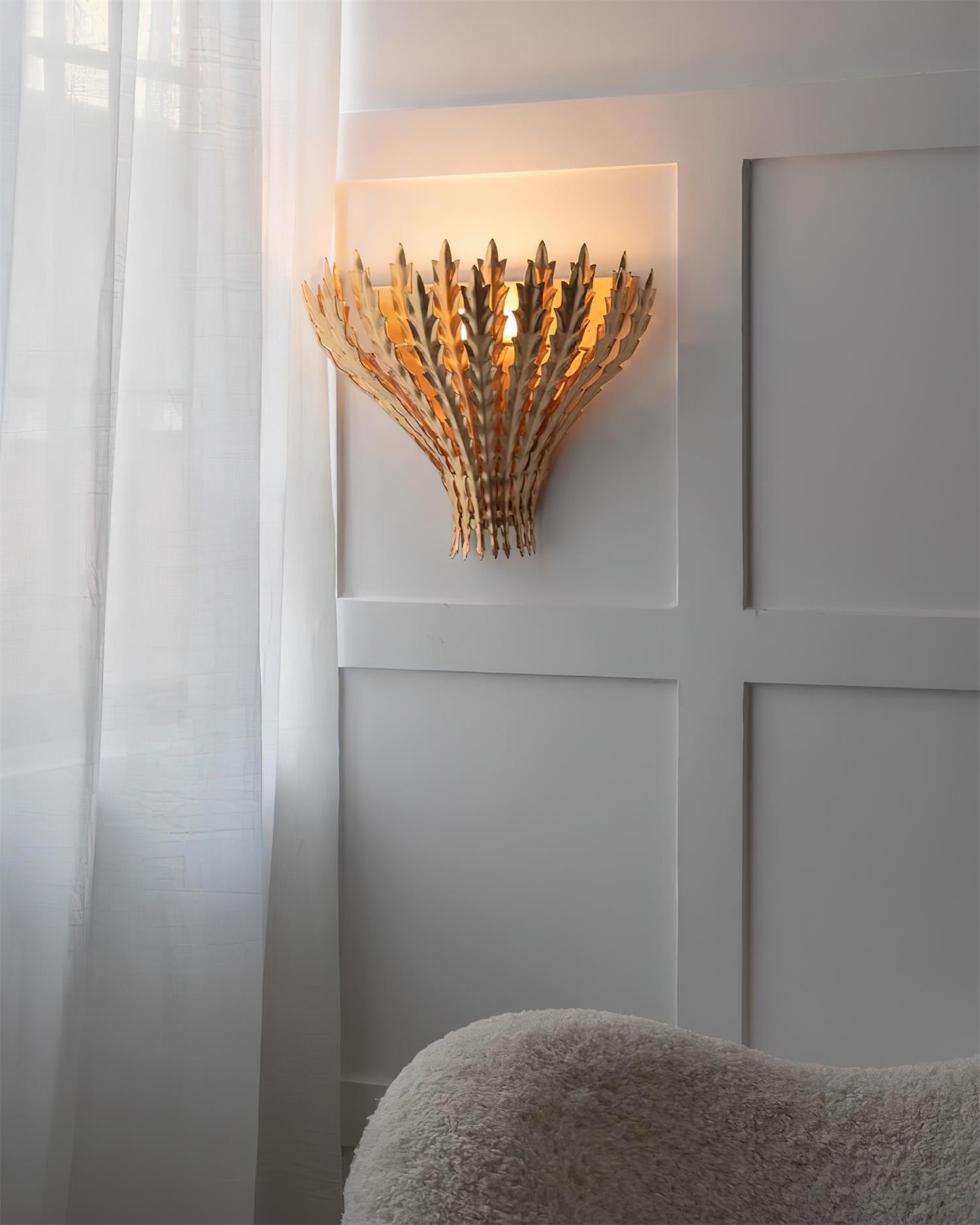 Wall Light Handmade Leaf Motif Metal Body Elegant Sconce - Neutralighting