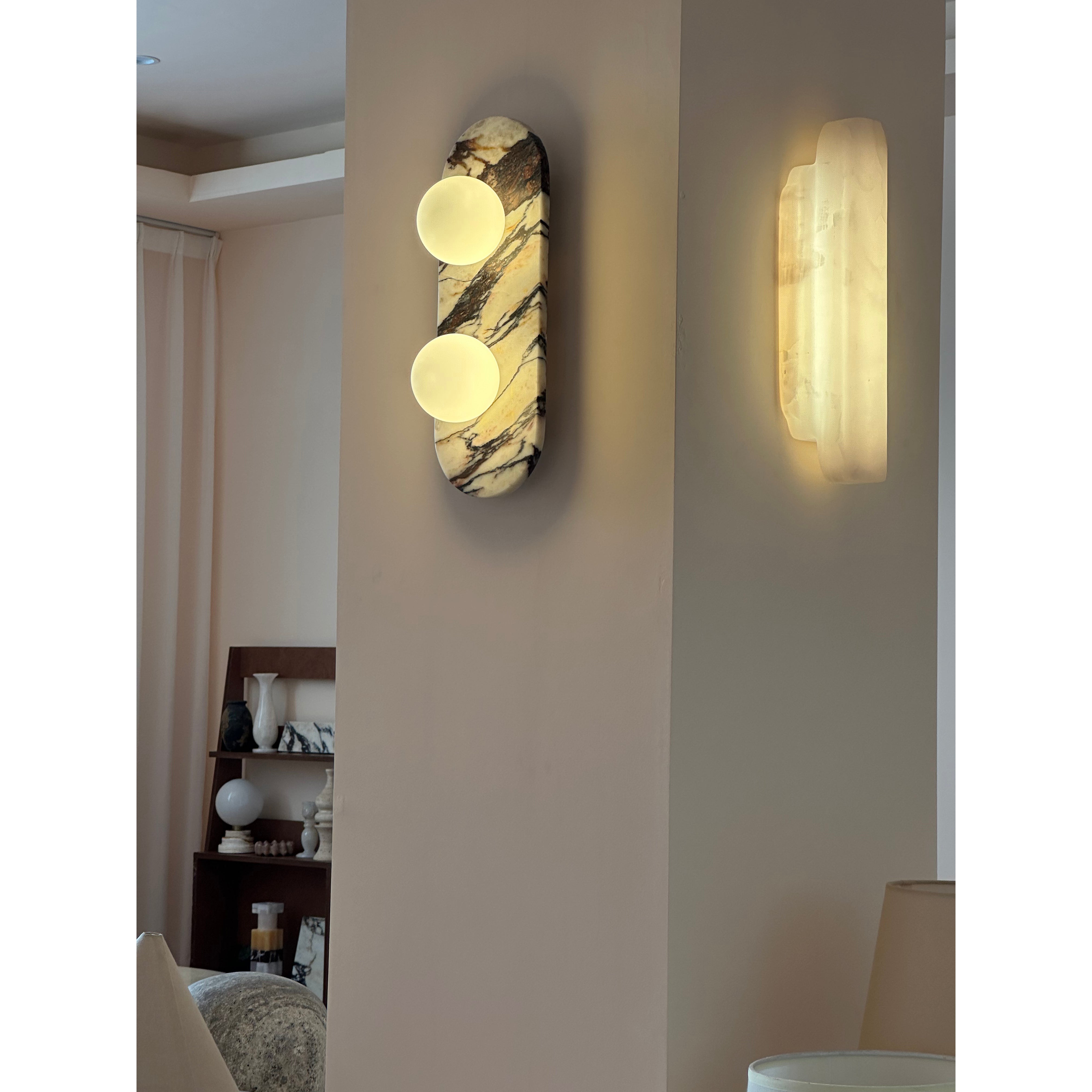 Alvuvyo Elegance Modern Marble Wall Lamp - Neutralighting