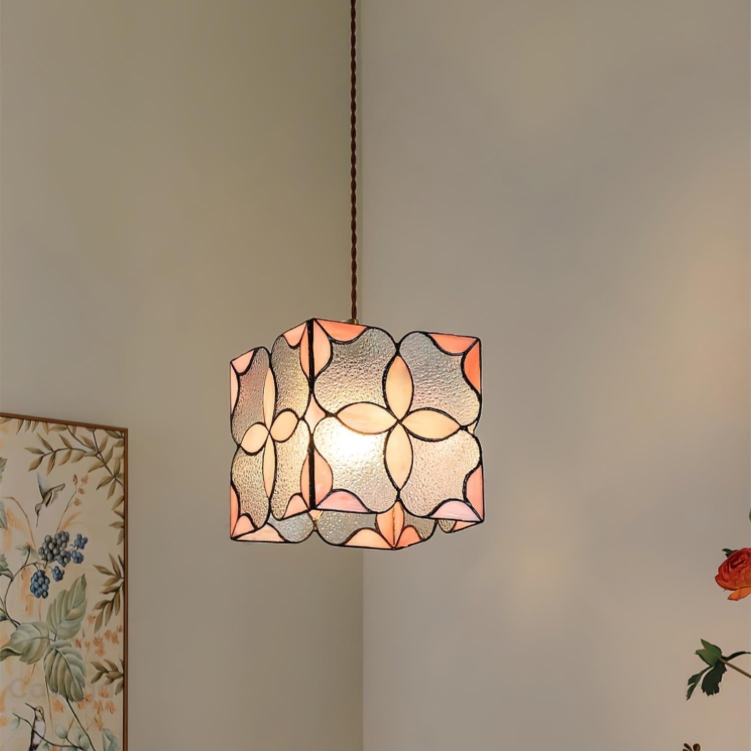 Glyna Tiffany Pendant Light - Neutralighting