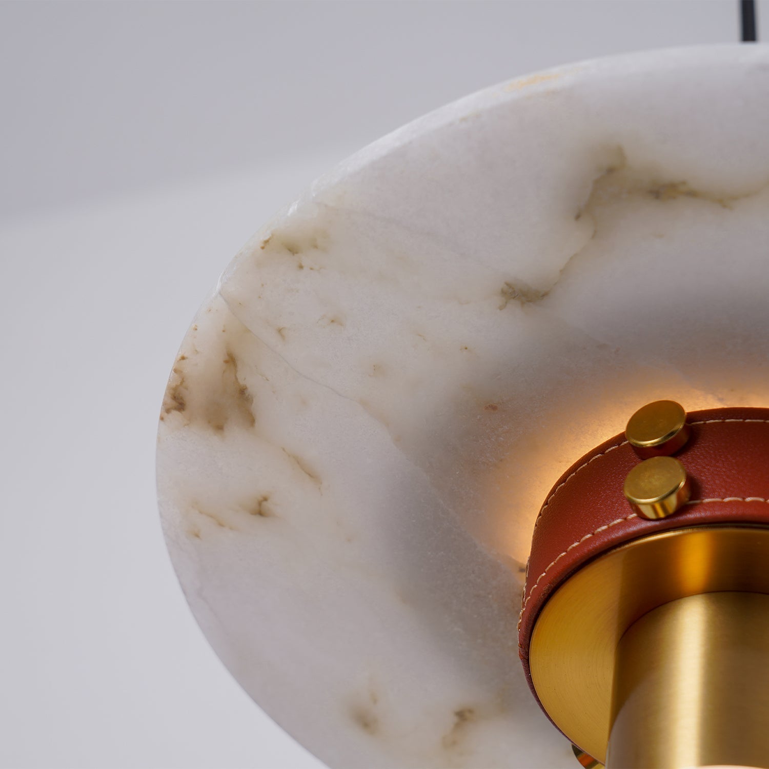 Jutta Pendant Lamp Marble Leather Fusion - Neutralighting