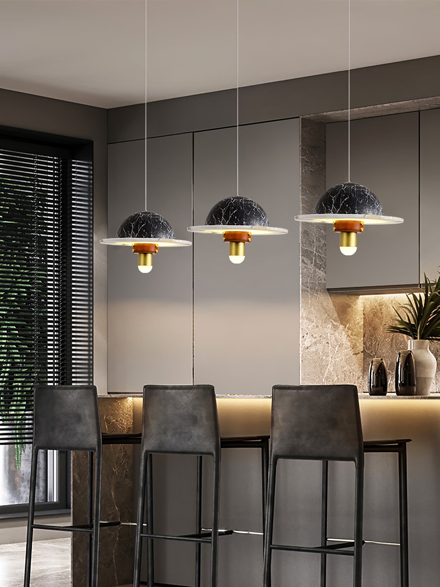 Jutta Pendant Lamp Marble Leather Fusion - Neutralighting