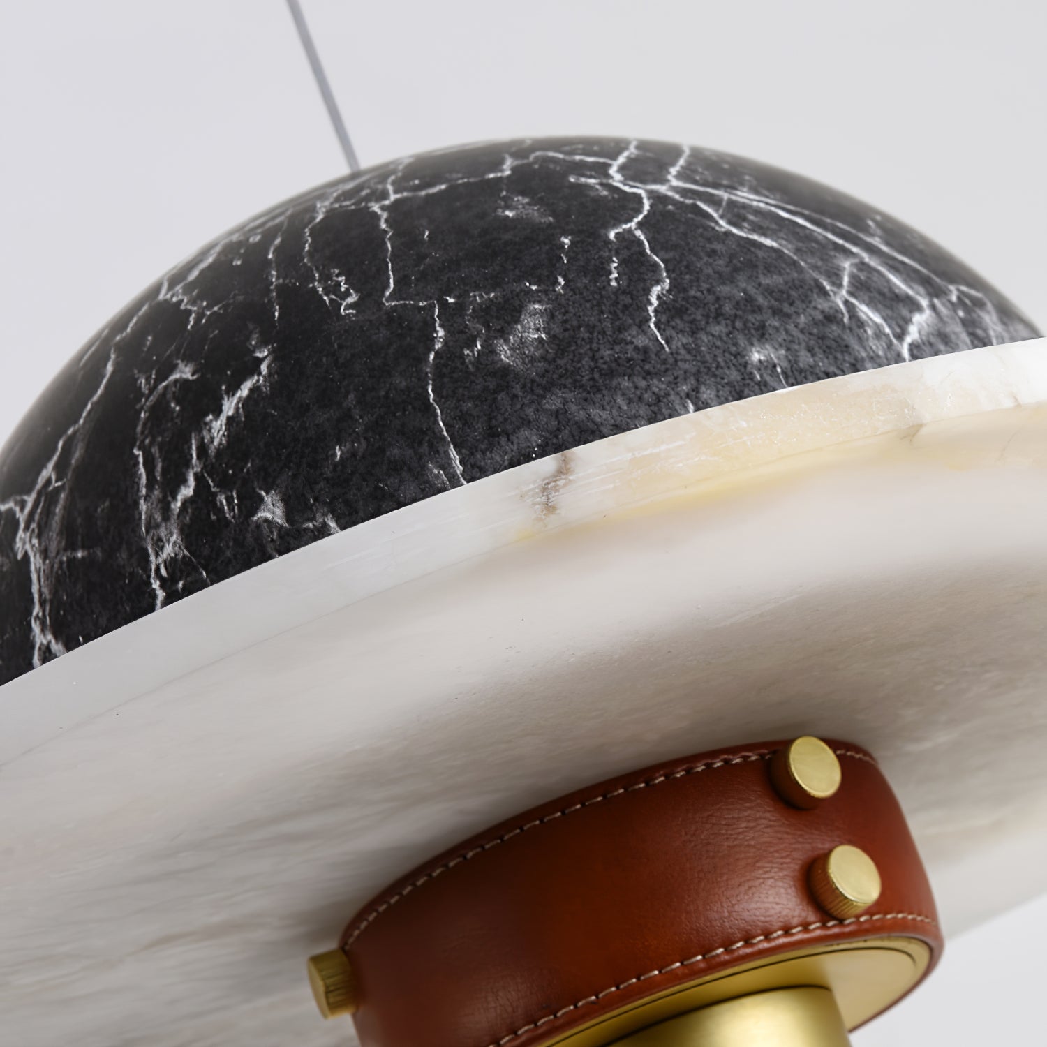 Jutta Pendant Lamp Marble Leather Fusion - Neutralighting