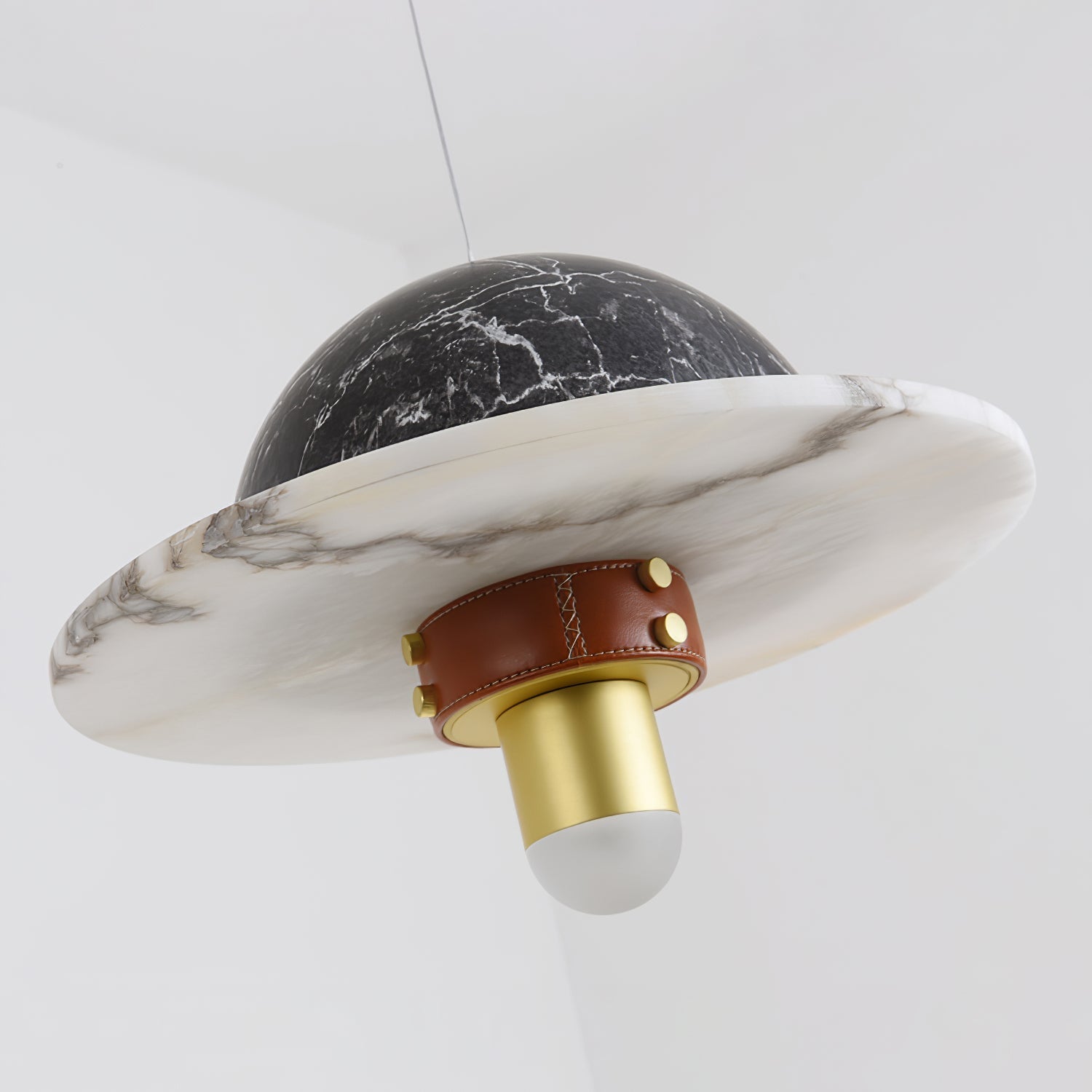 Jutta Pendant Lamp Marble Leather Fusion - Neutralighting