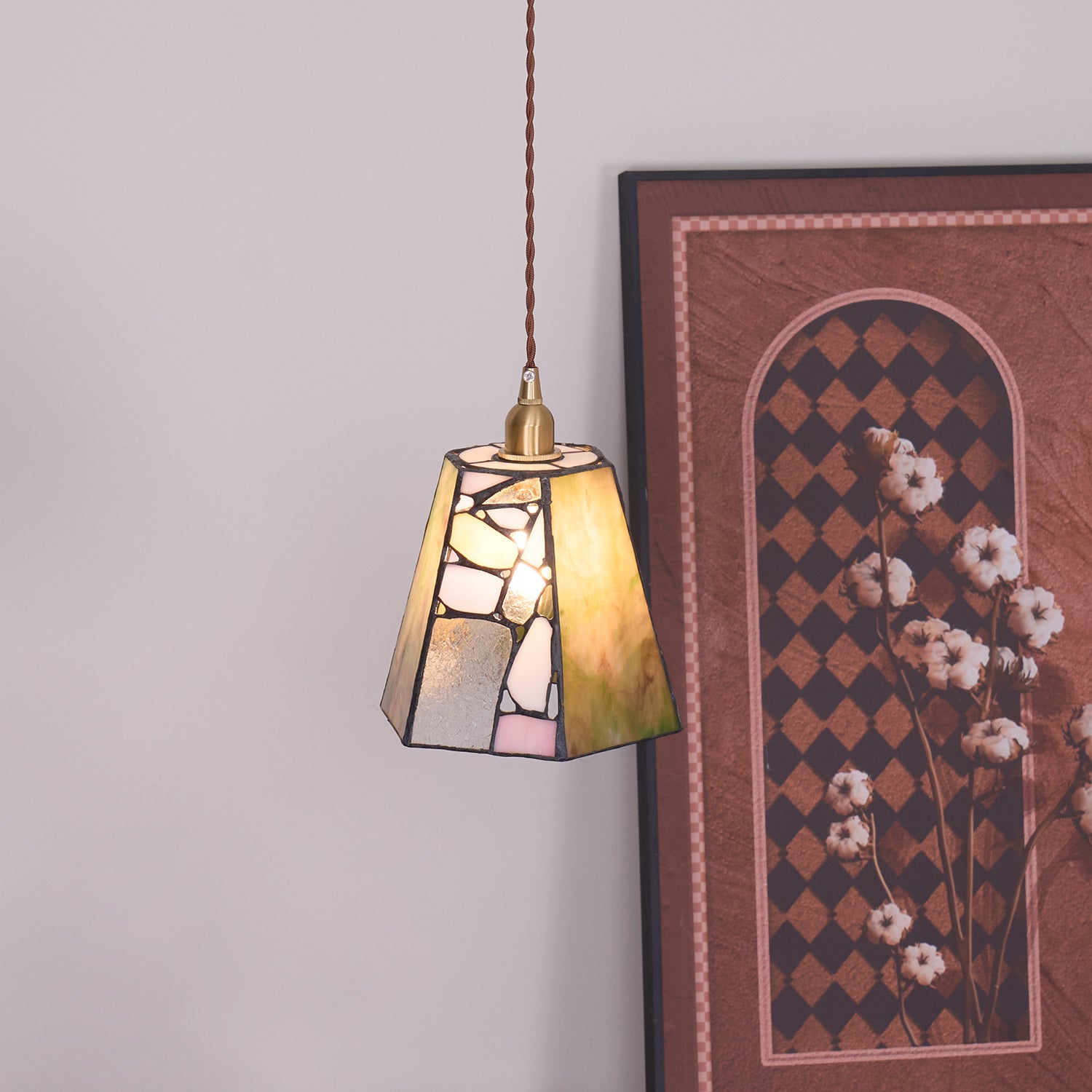 Mavine Tiffany-Style Stained Glass Pendant Light - Neutralighting
