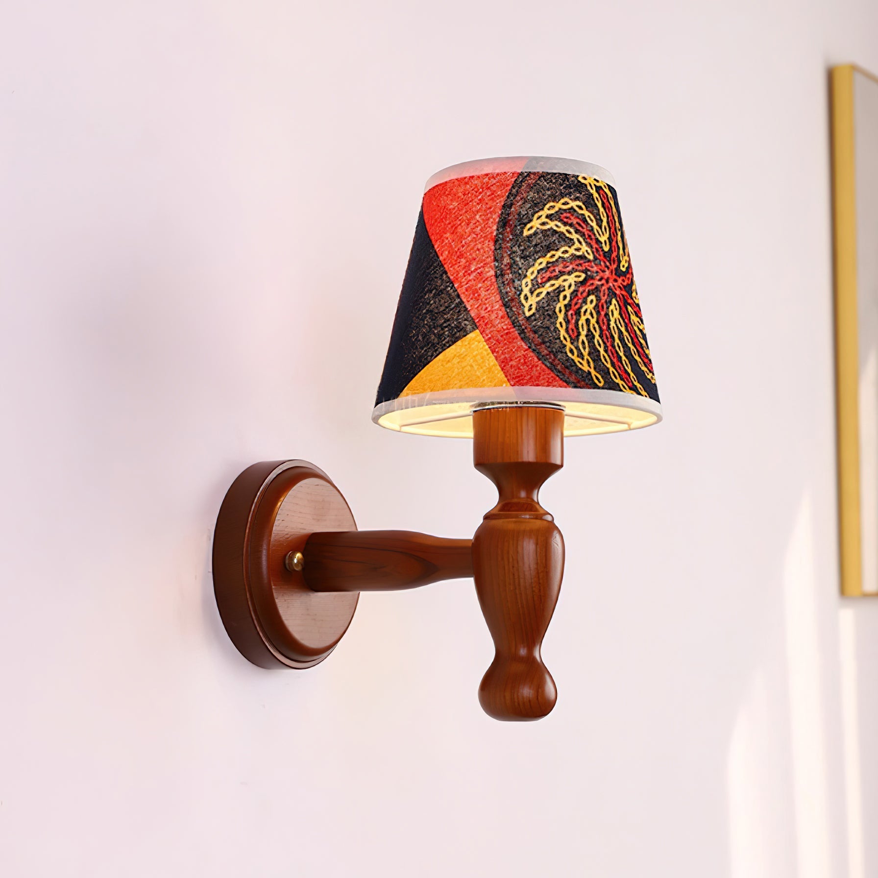 Mapleleaf Wooden Wall Lamp - Neutralighting