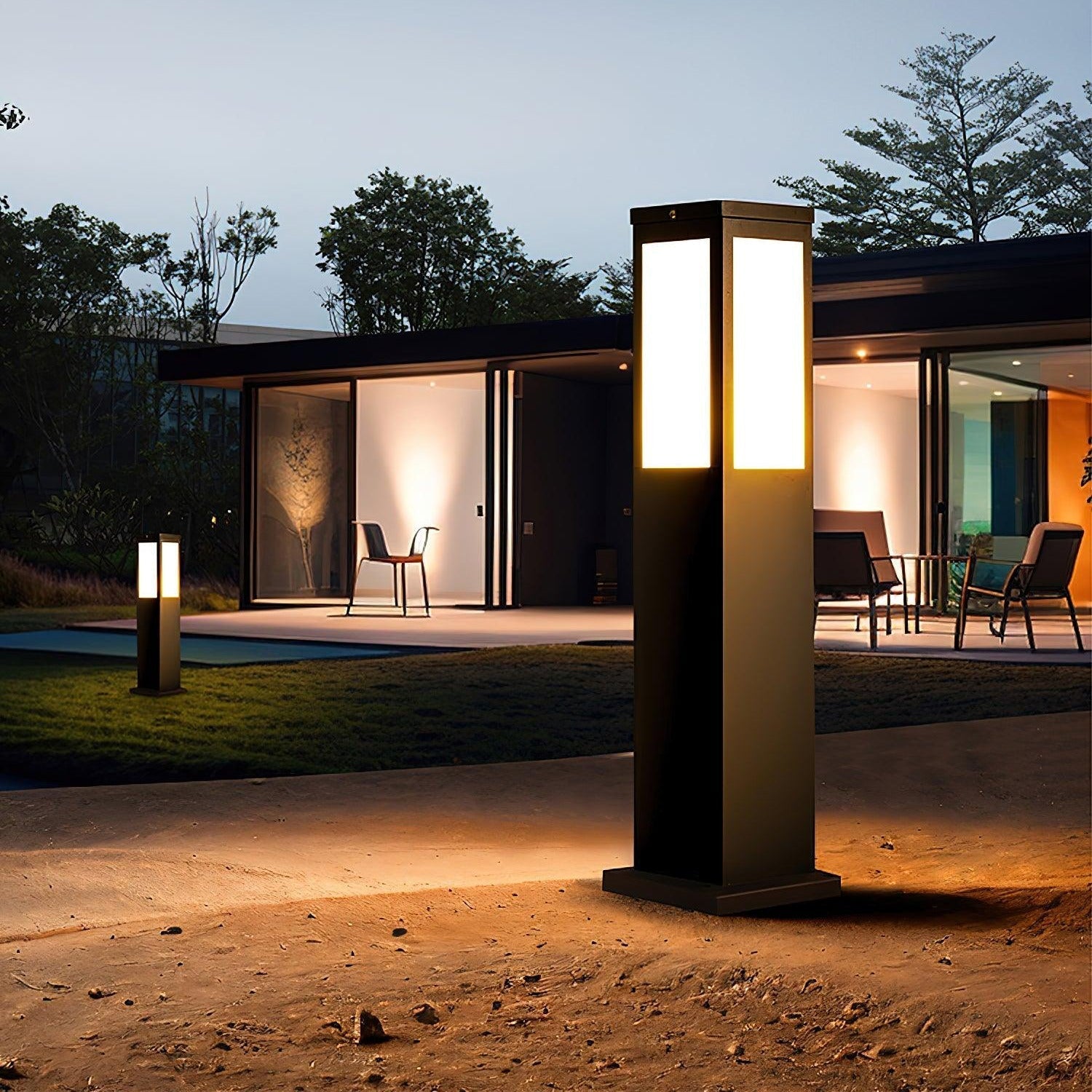 Leo Bollard Solar Outdoor Light - Neutralighting