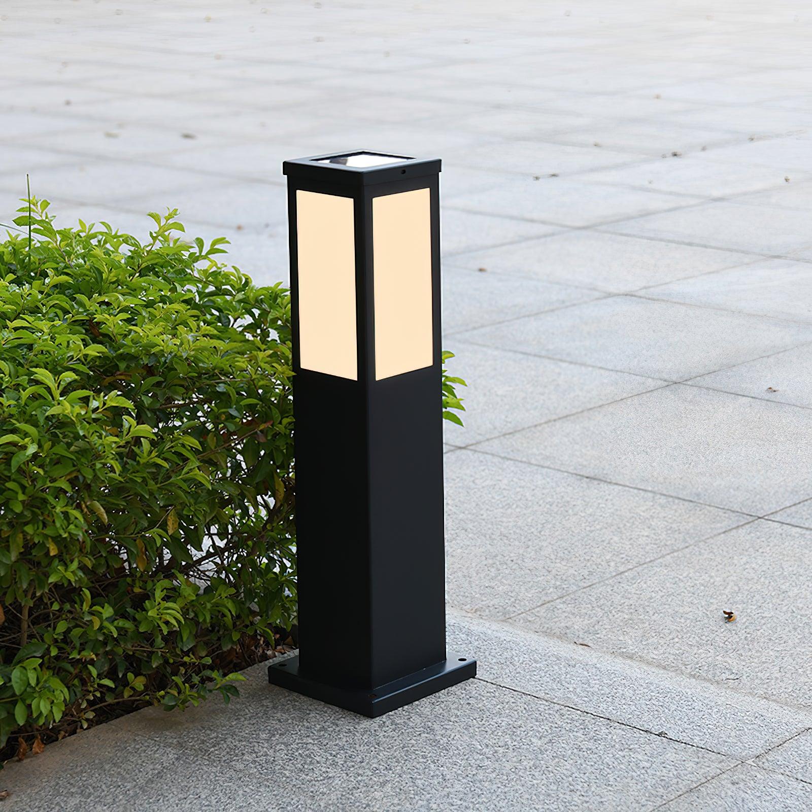 Leo Bollard Solar Outdoor Light - Neutralighting