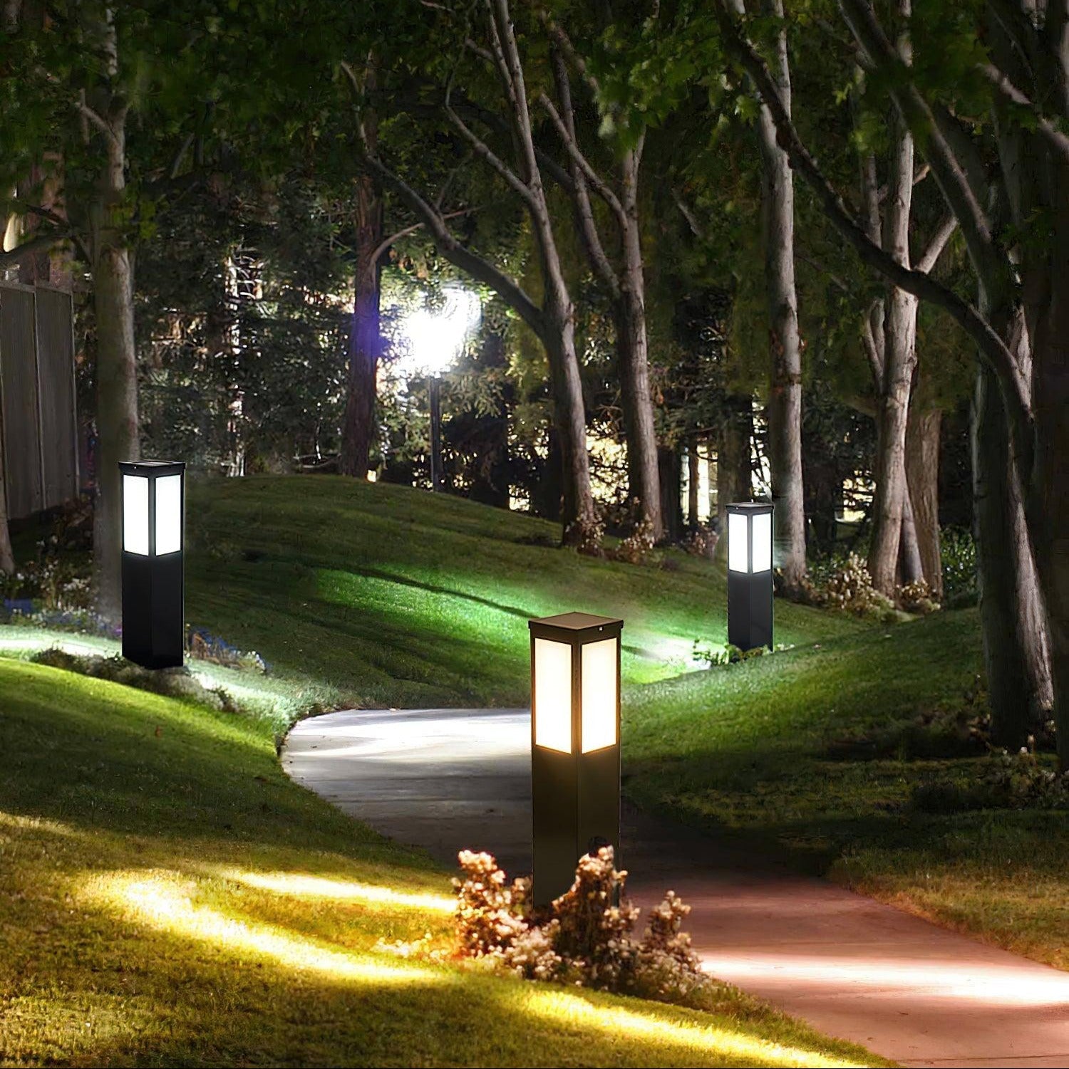 Leo Bollard Solar Outdoor Light - Neutralighting