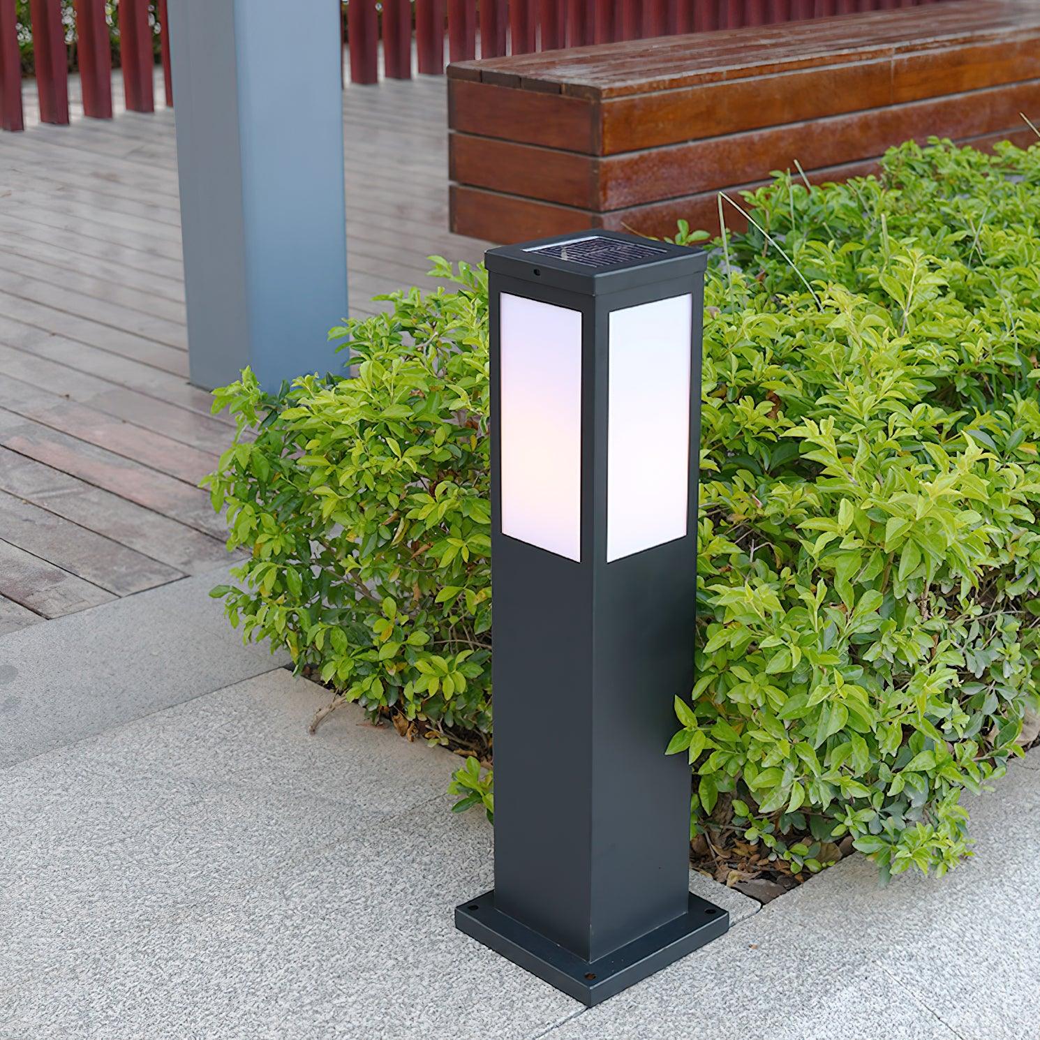 Leo Bollard Solar Outdoor Light - Neutralighting
