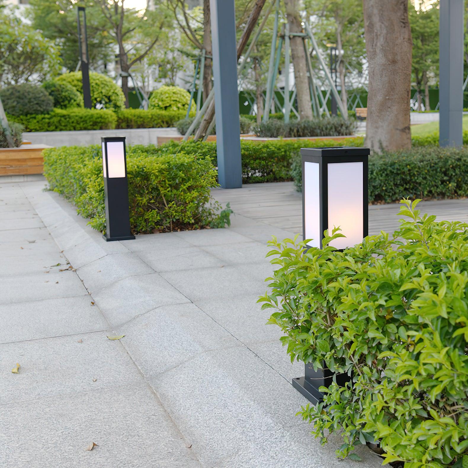 Leo Bollard Solar Outdoor Light - Neutralighting