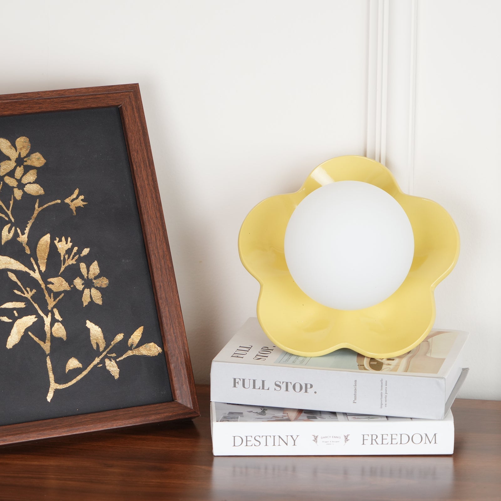 Petalia Wall Lamp - Neutralighting