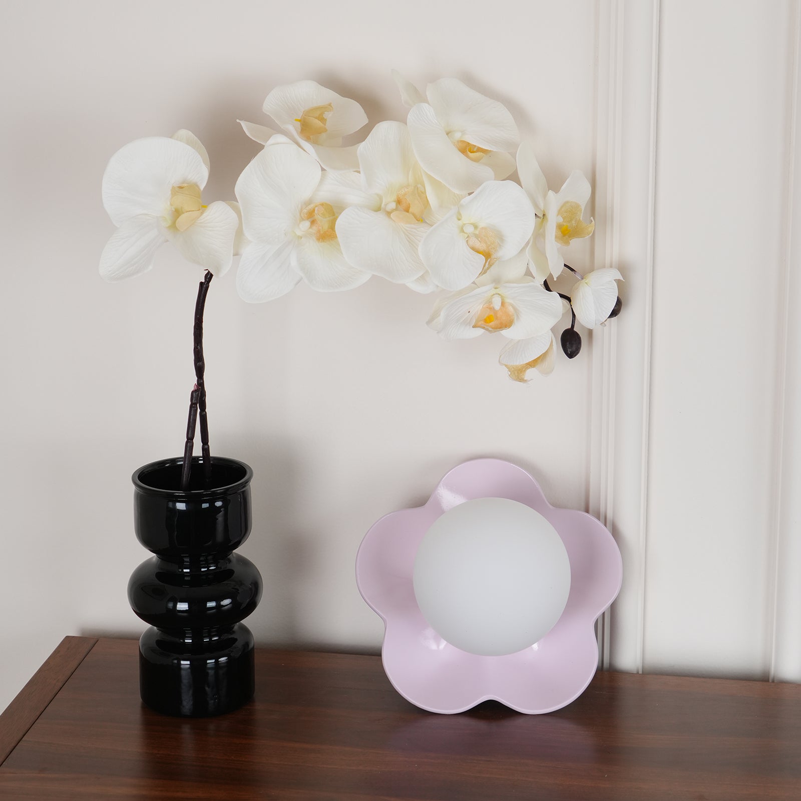 Petalia Wall Lamp - Neutralighting
