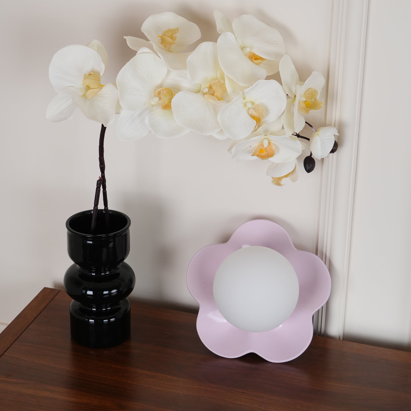 Petalia Wall Lamp - Neutralighting