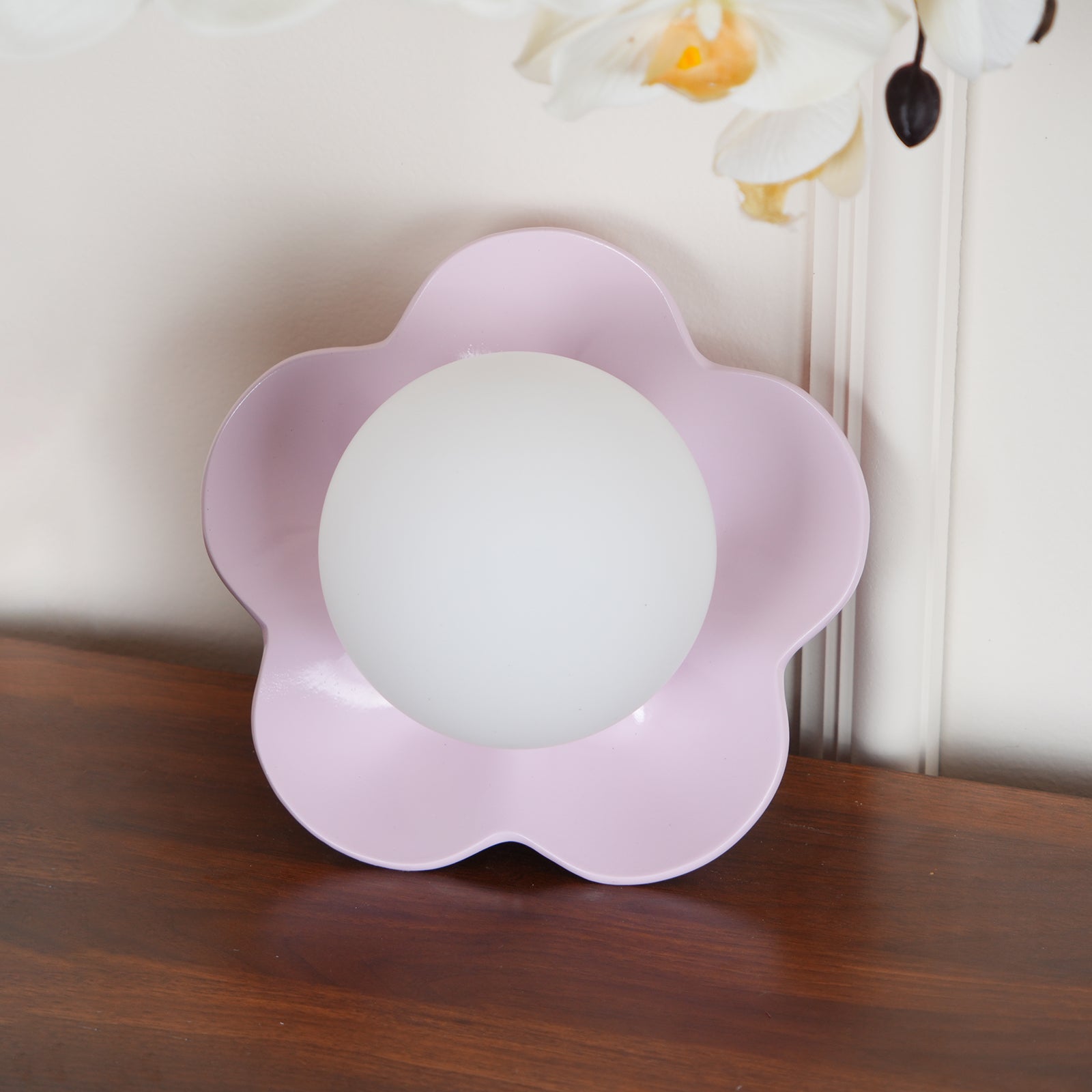 Petalia Wall Lamp - Neutralighting