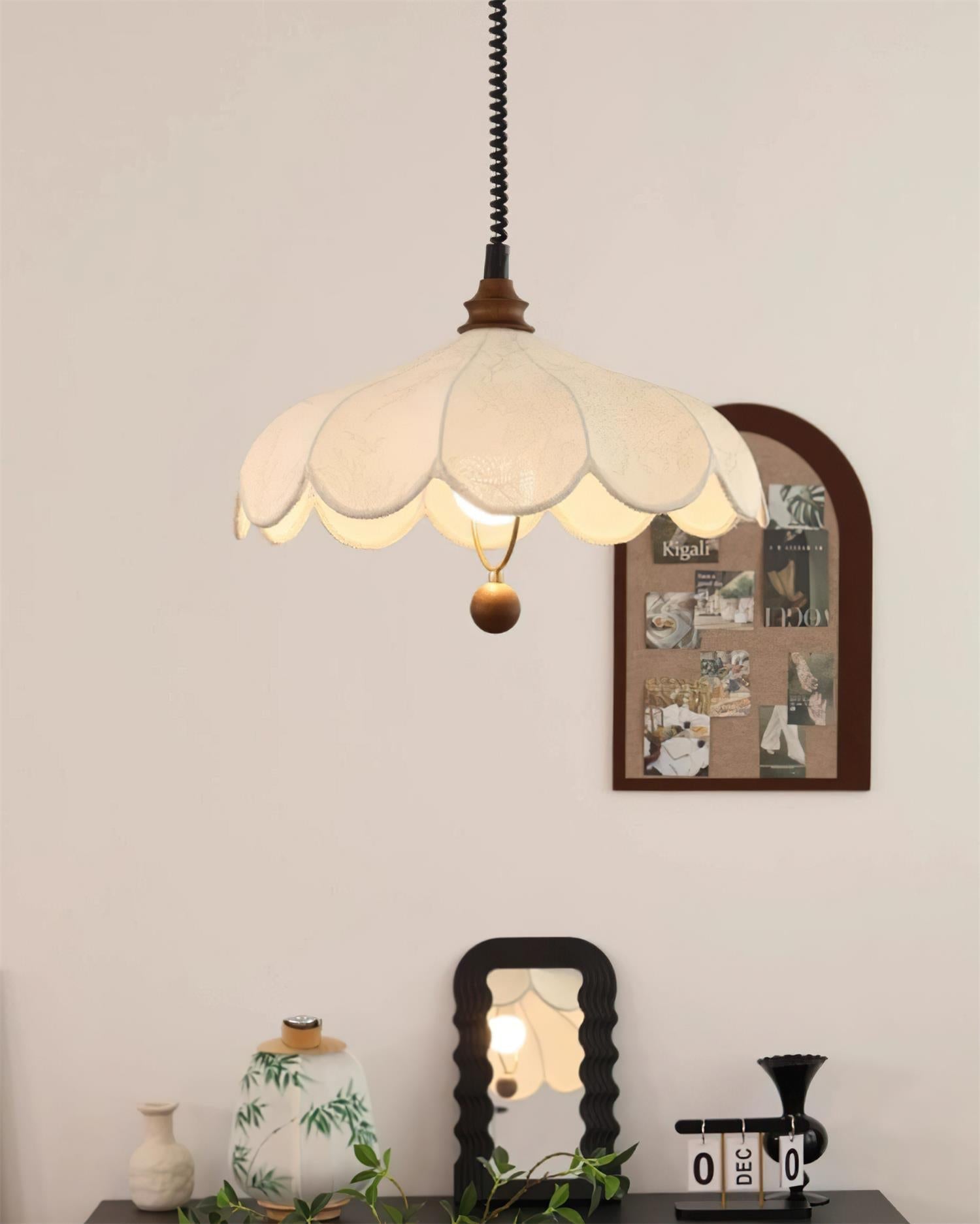 Pendant Lamp Petals with Pattern Vintage Floral French Elegance - Neutralighting