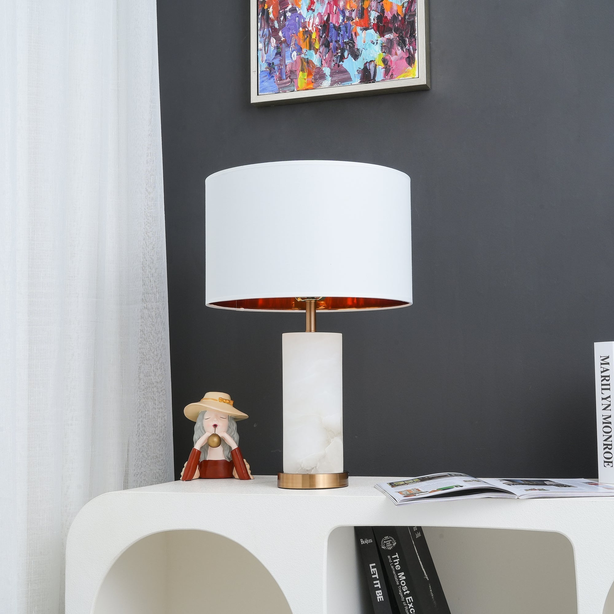 Zosilis Cylindrical Alabaster Table Lamp - Neutralighting