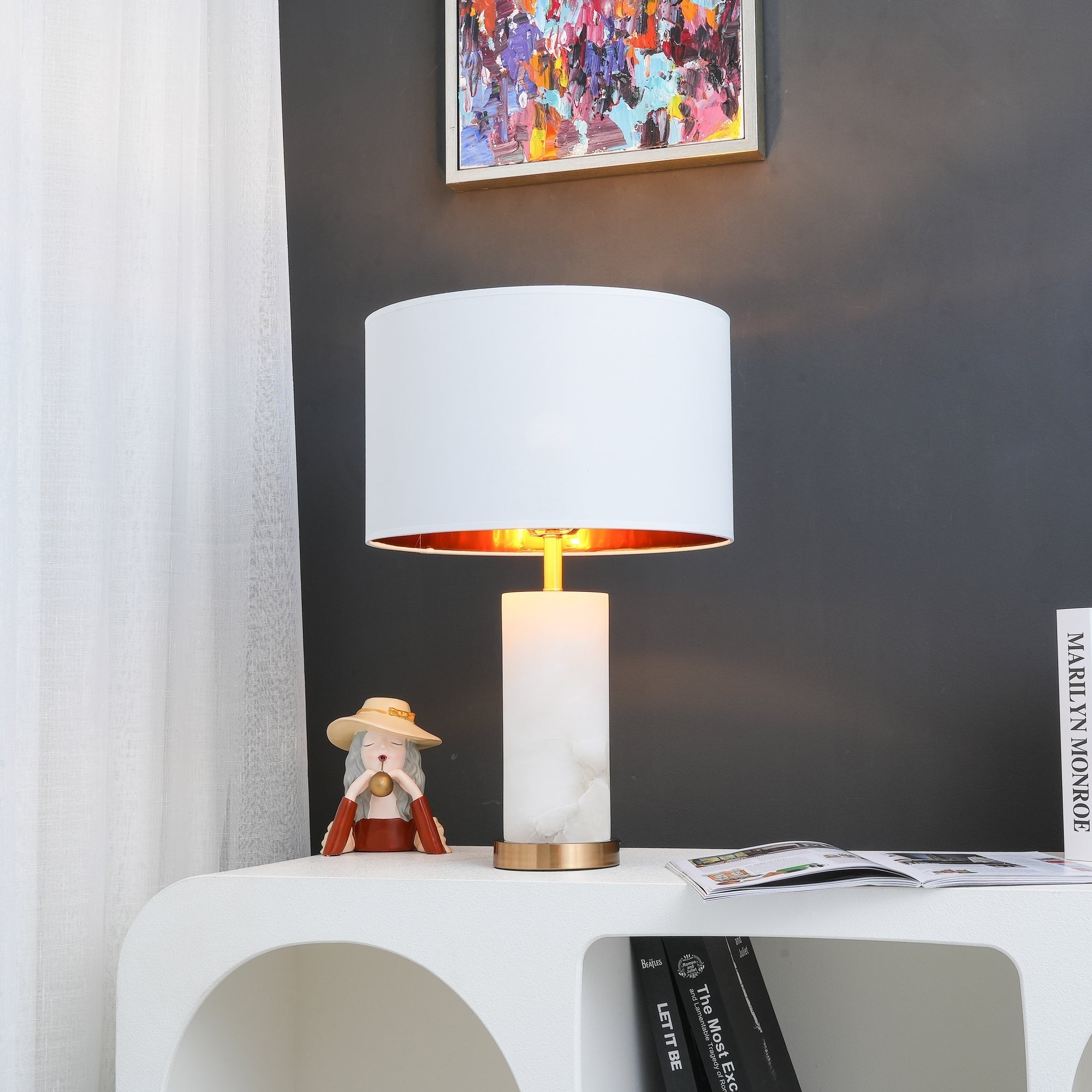 Zosilis Cylindrical Alabaster Table Lamp - Neutralighting