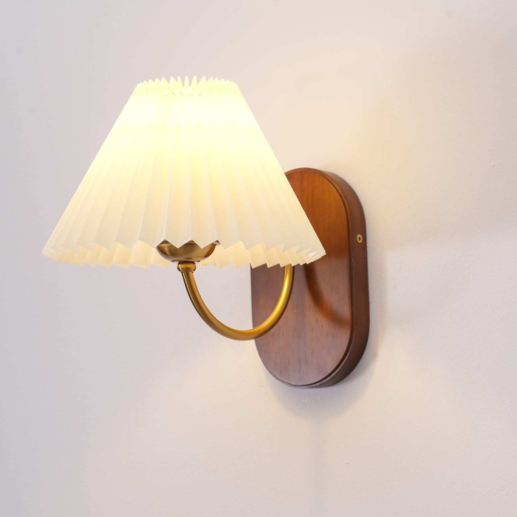 Solenne Vintage Pleated Shade Wall Lamp - Neutralighting