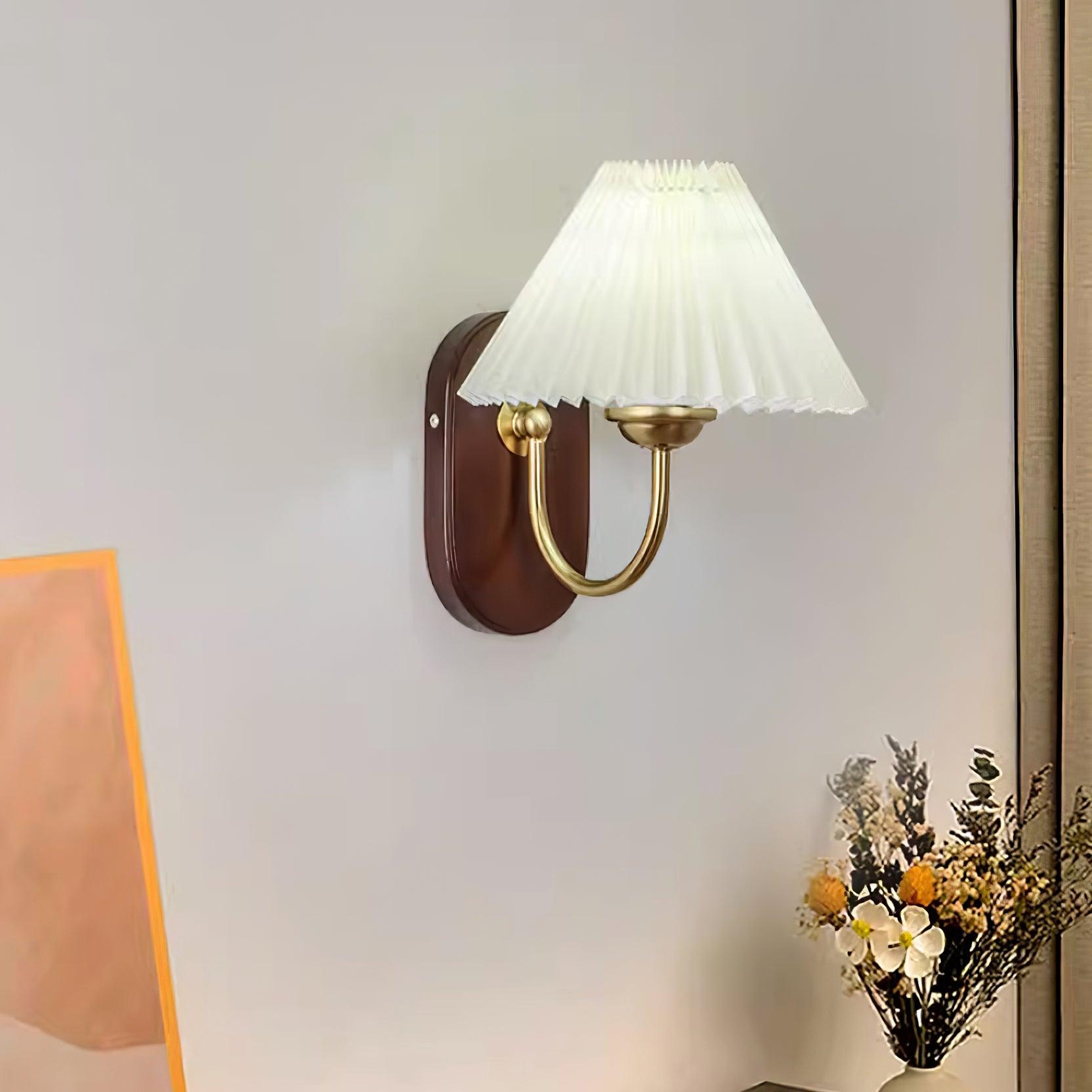 Solenne Vintage Pleated Shade Wall Lamp - Neutralighting