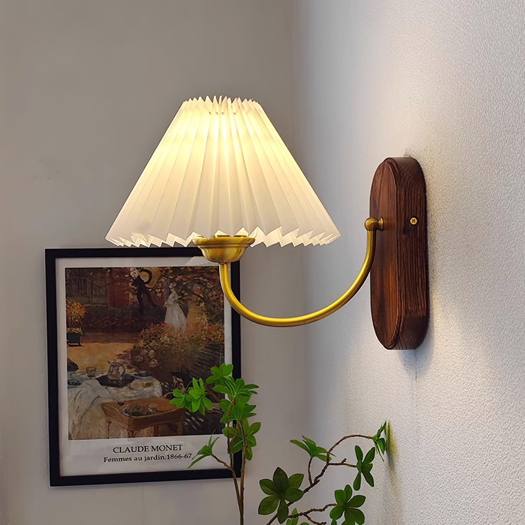 Solenne Vintage Pleated Shade Wall Lamp - Neutralighting