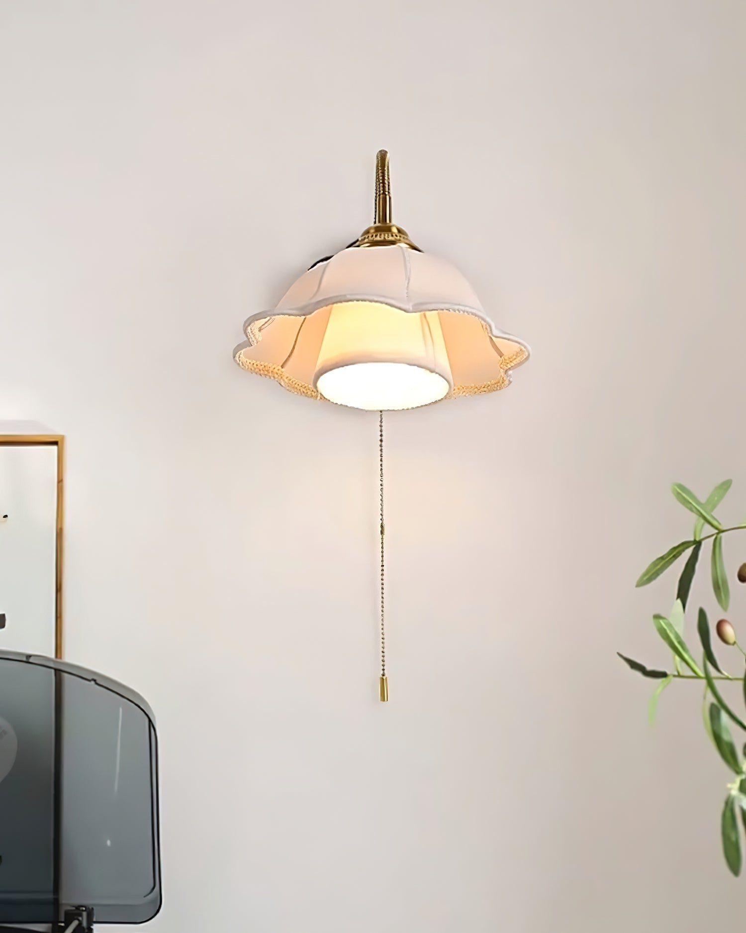 Maribel Vintage Flower Wall Lamp - Neutralighting