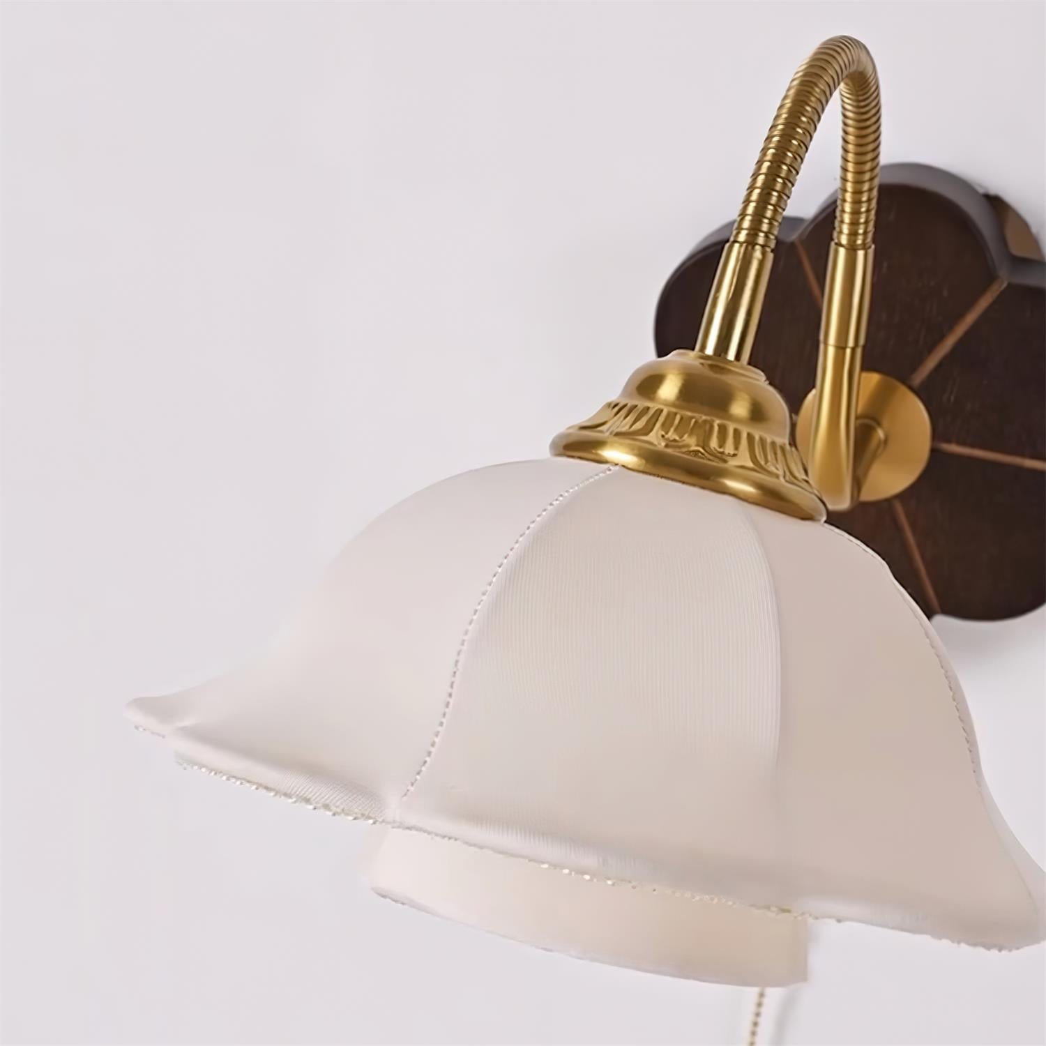 Maribel Vintage Flower Wall Lamp - Neutralighting