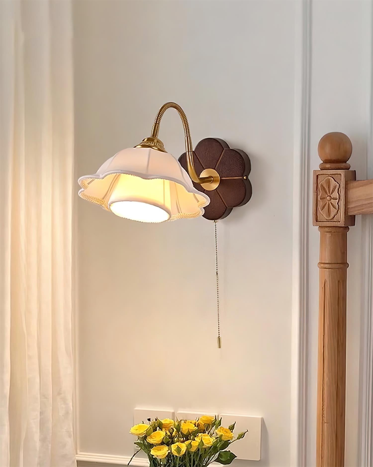 Maribel Vintage Flower Wall Lamp - Neutralighting