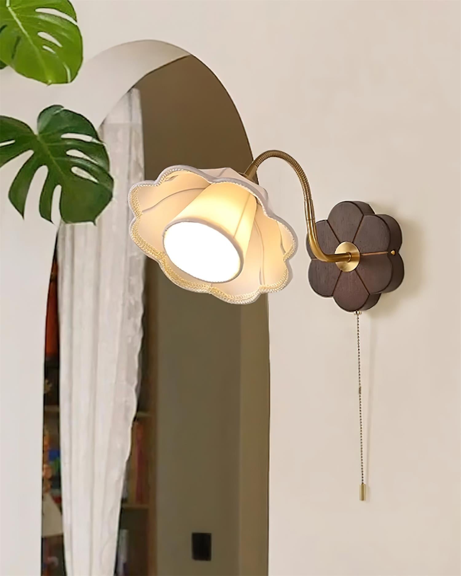 Maribel Vintage Flower Wall Lamp - Neutralighting