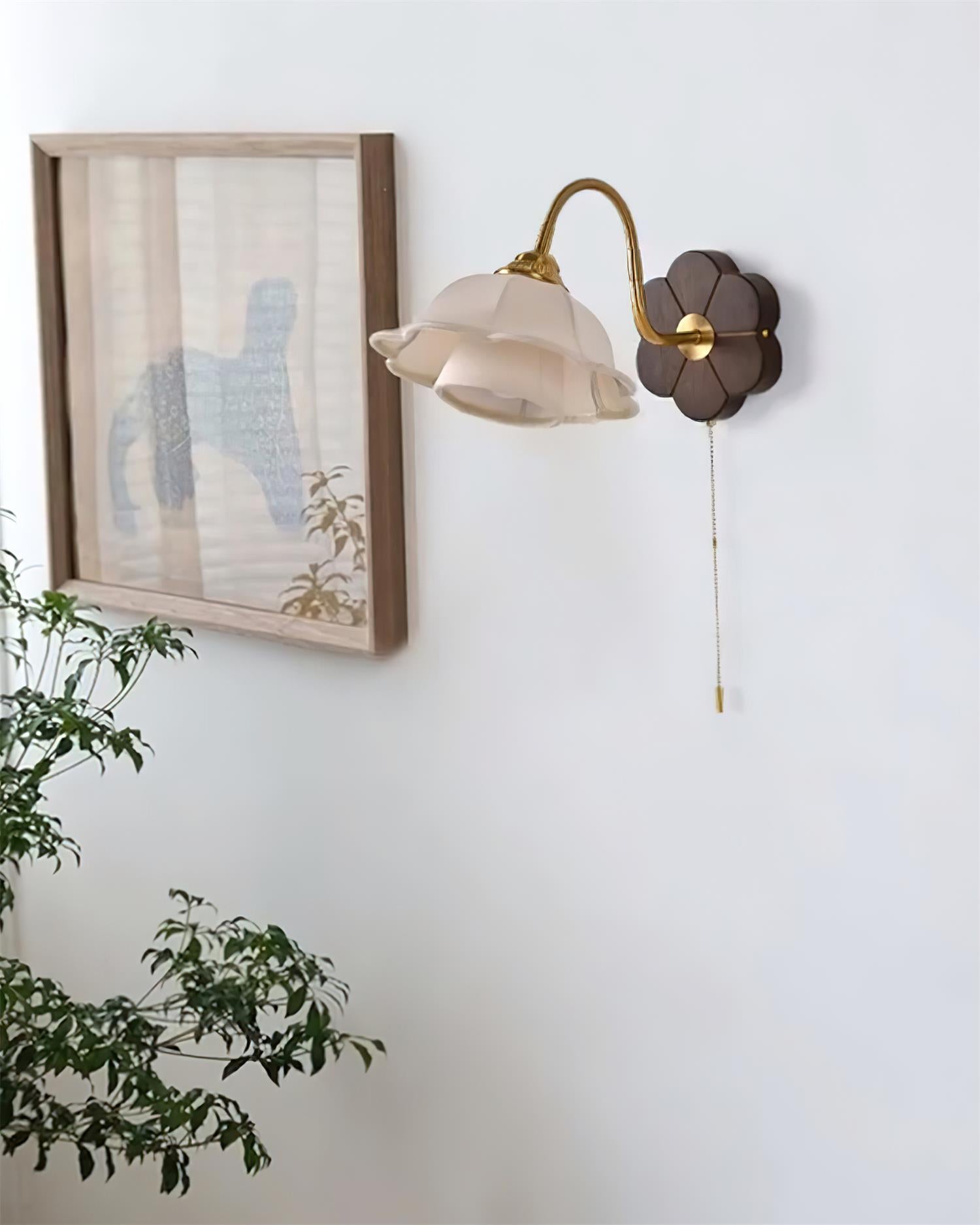 Maribel Vintage Flower Wall Lamp - Neutralighting