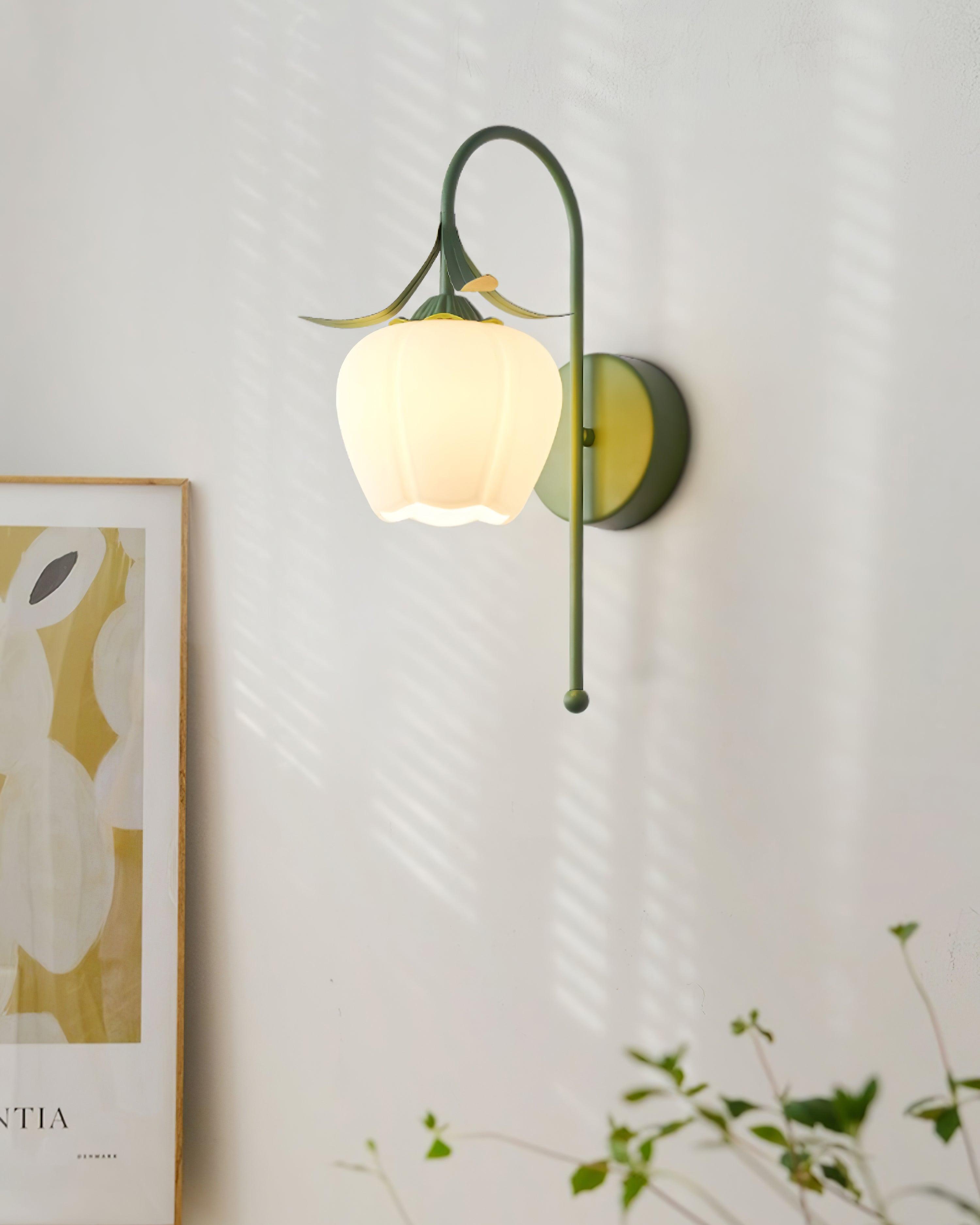 Luna Lily Flower Wall Lamp - Neutralighting