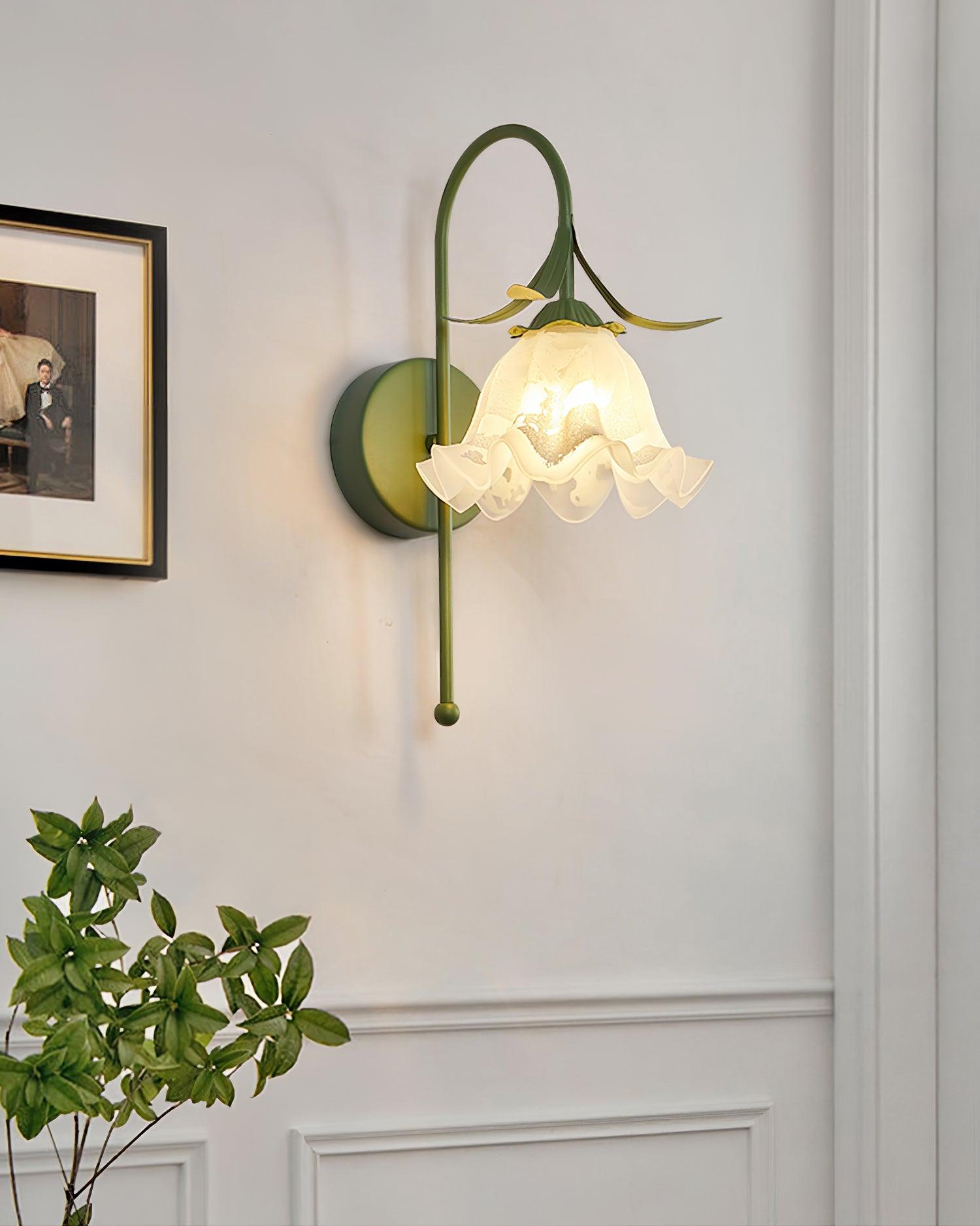 Luna Lily Flower Wall Lamp - Neutralighting