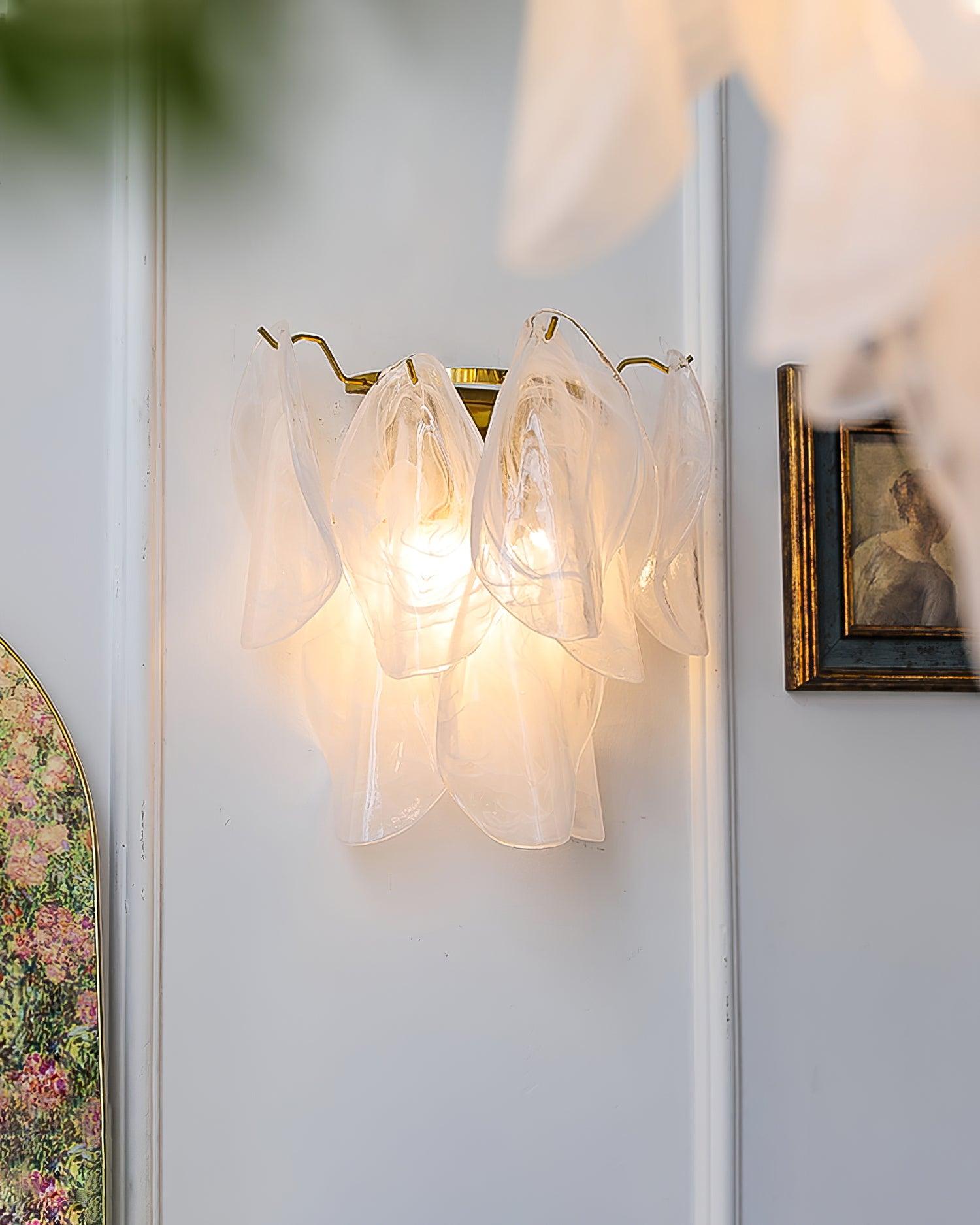 Evelo Petal Glass Wall Lamp - Neutralighting