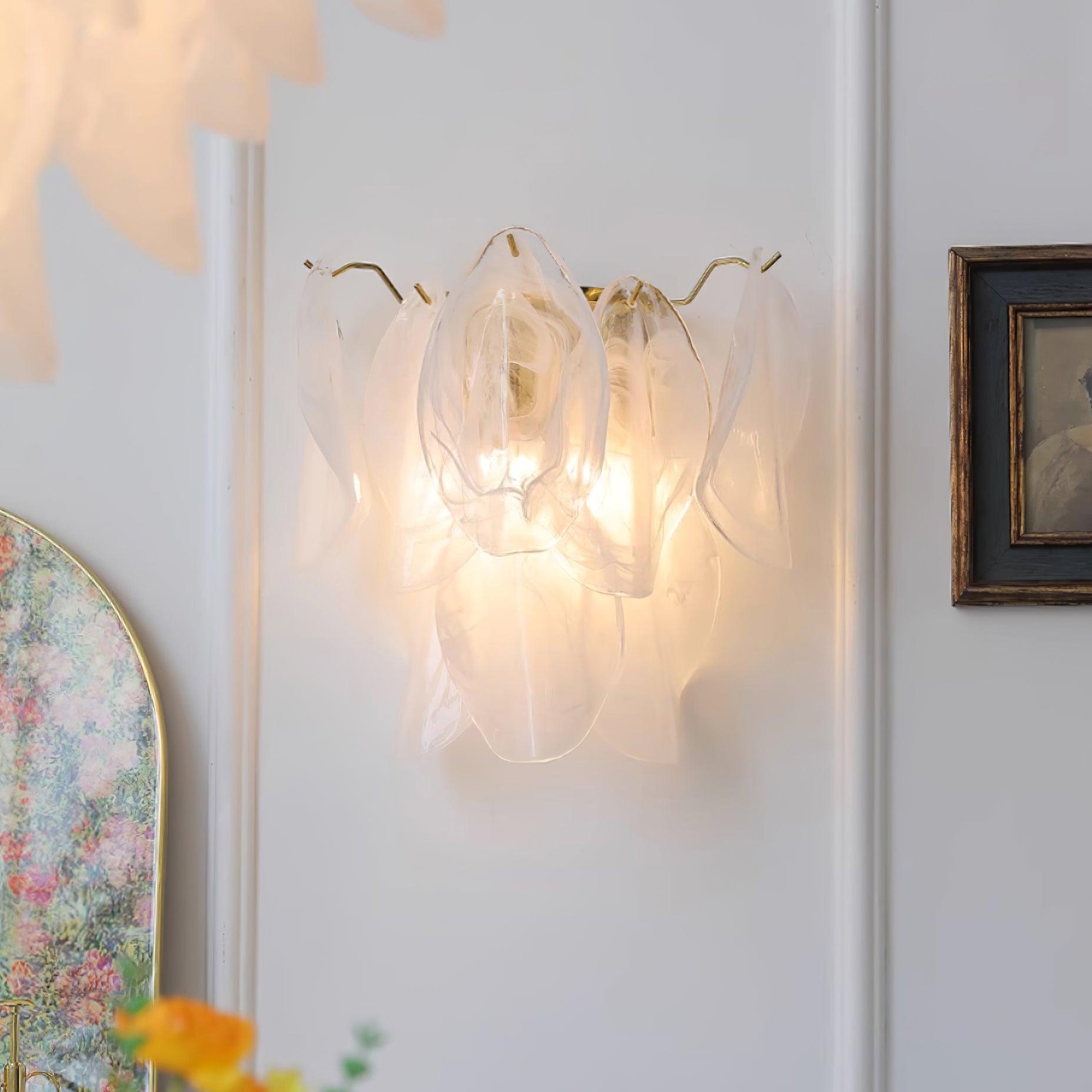 Evelo Petal Glass Wall Lamp - Neutralighting