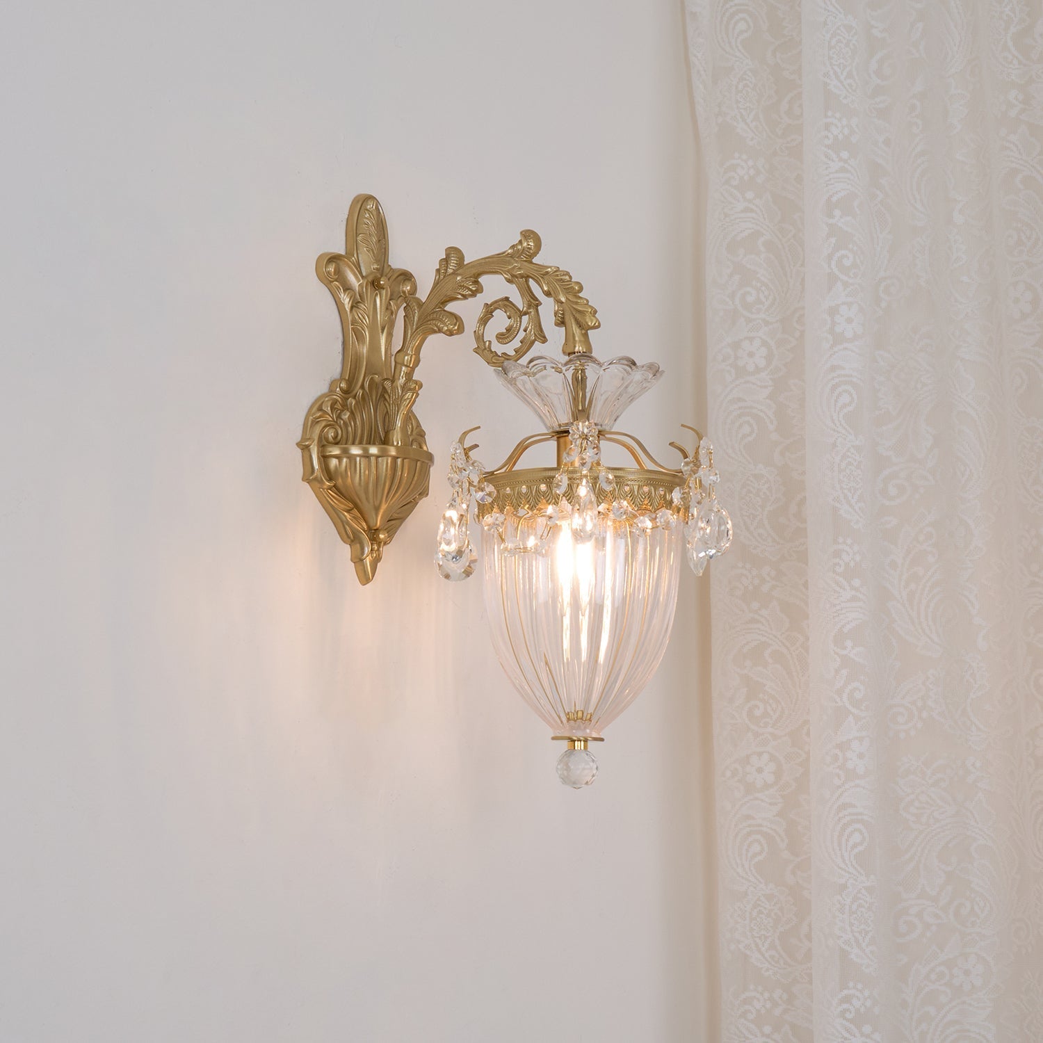 Elosia Gold Double Wall Lamp - Neutralighting